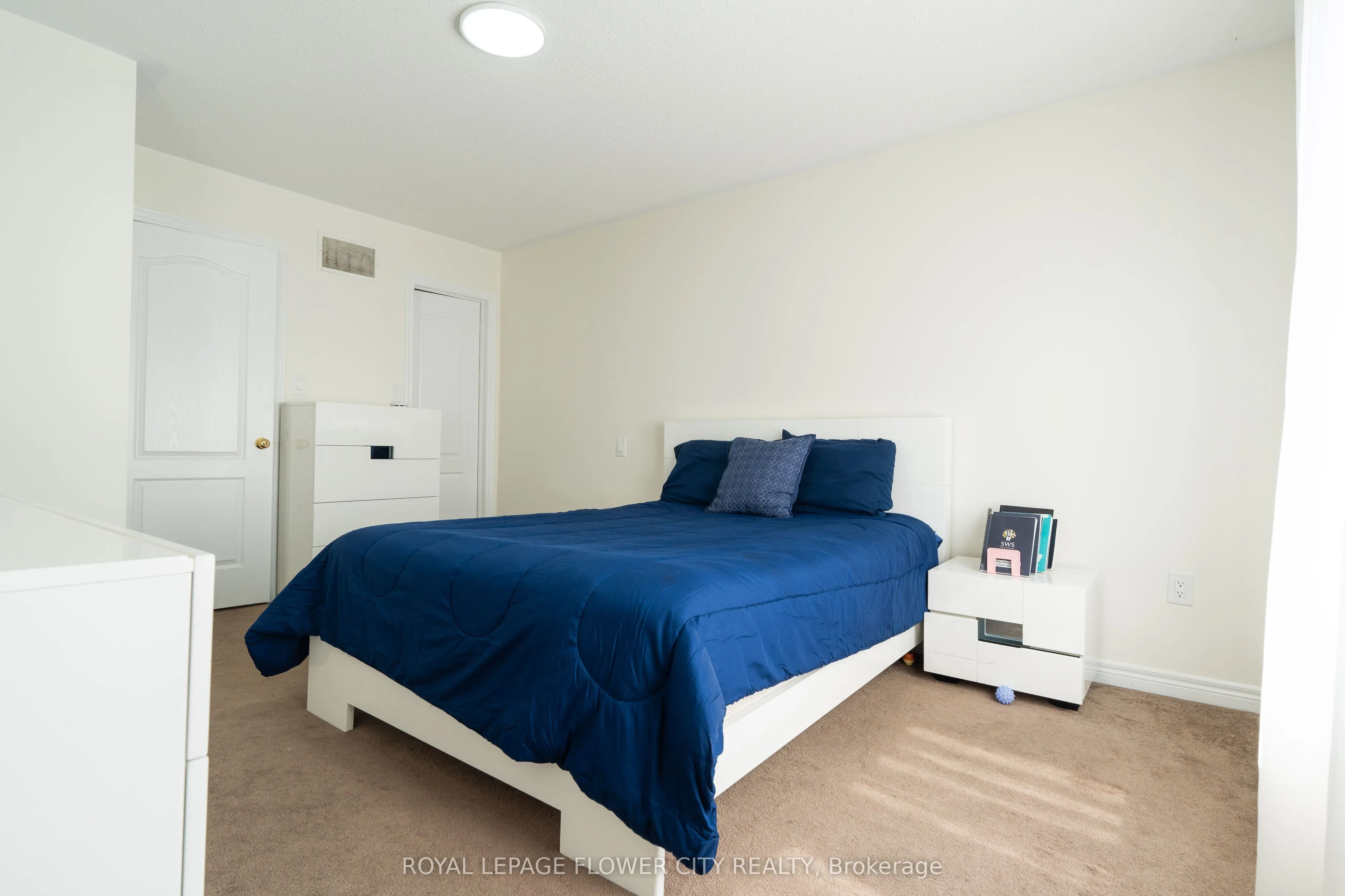 15 Sea Drifter Crescent