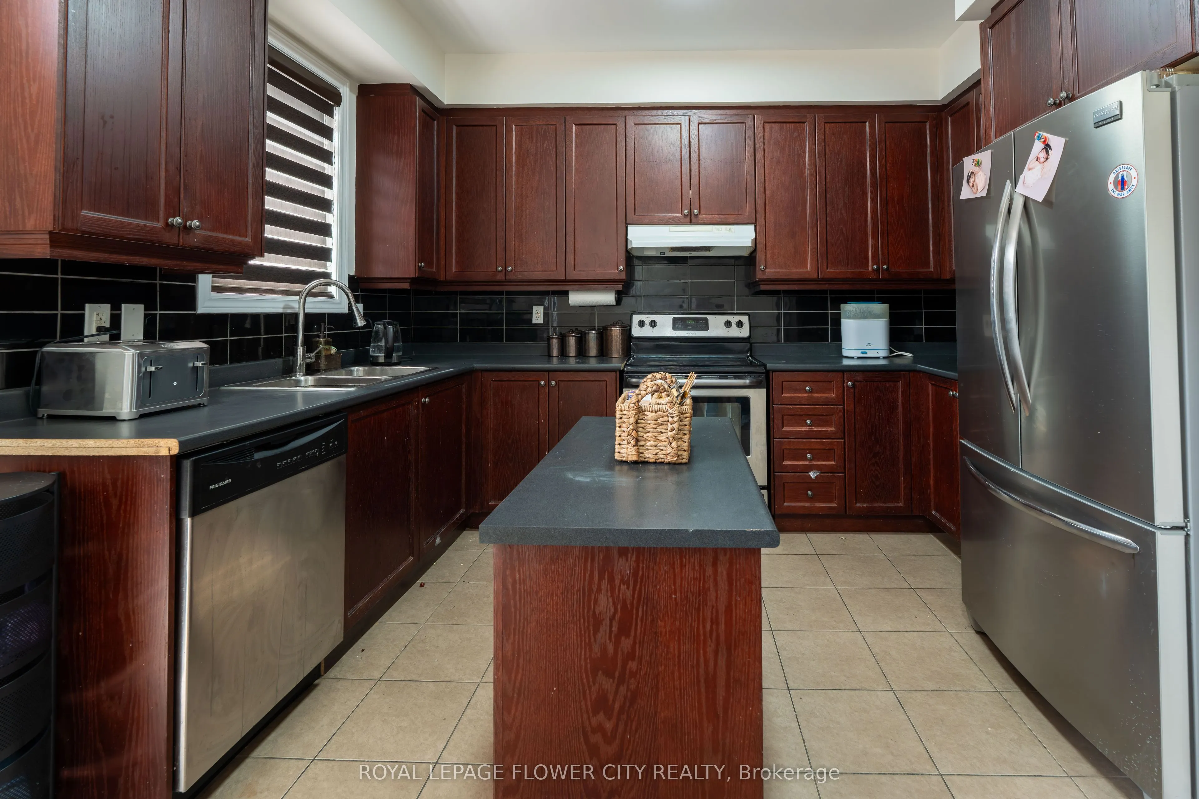 15 Sea Drifter Crescent