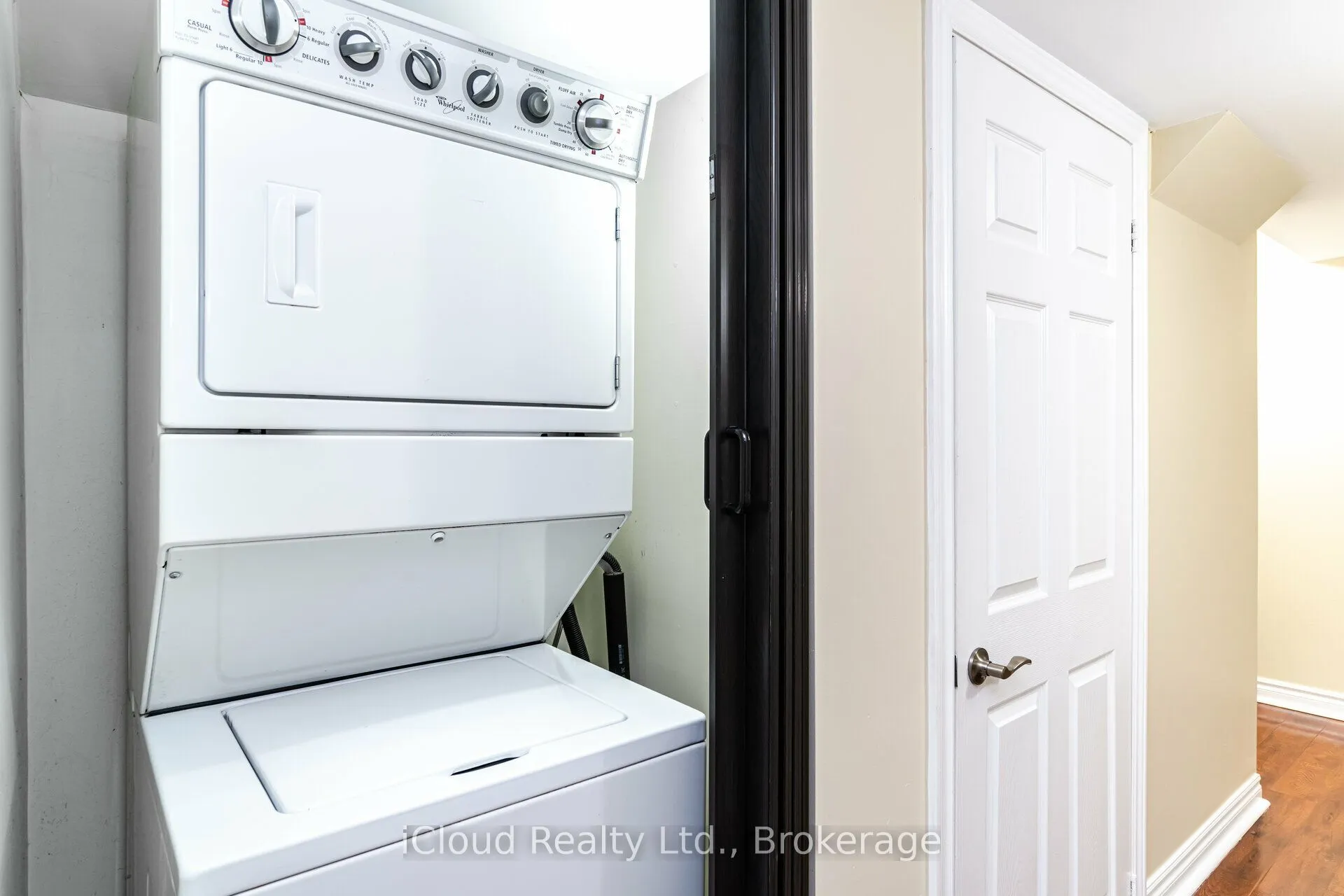 8 Poplar Plains Road, #LOWER