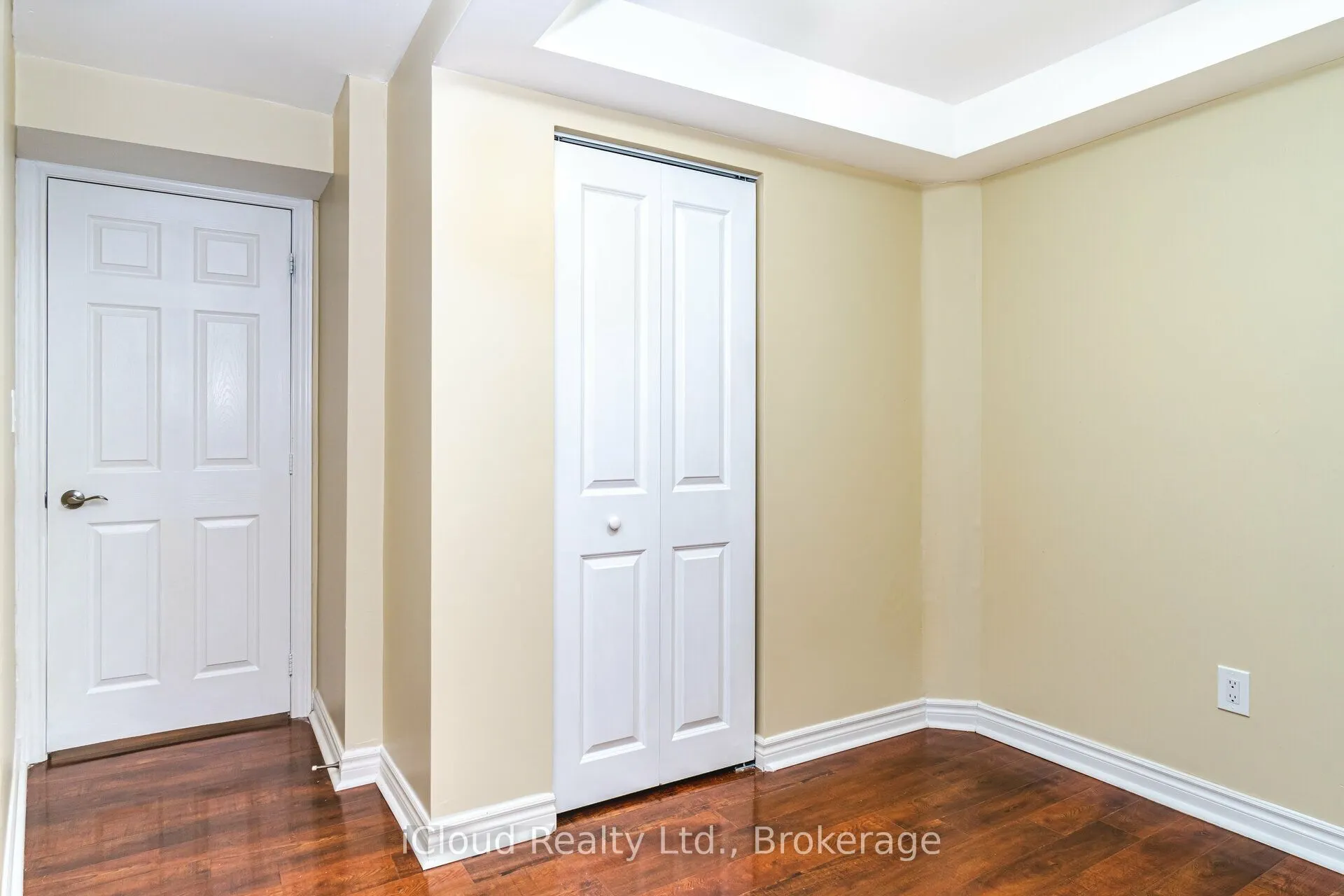 8 Poplar Plains Road, #LOWER