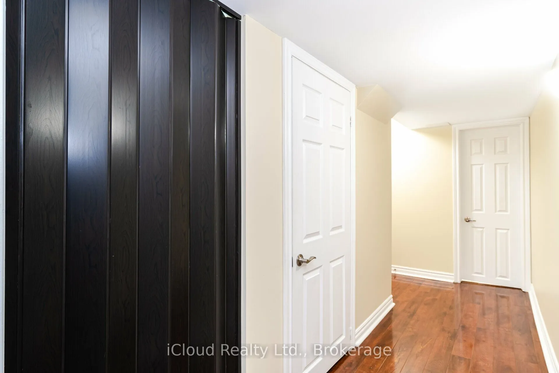 8 Poplar Plains Road, #LOWER