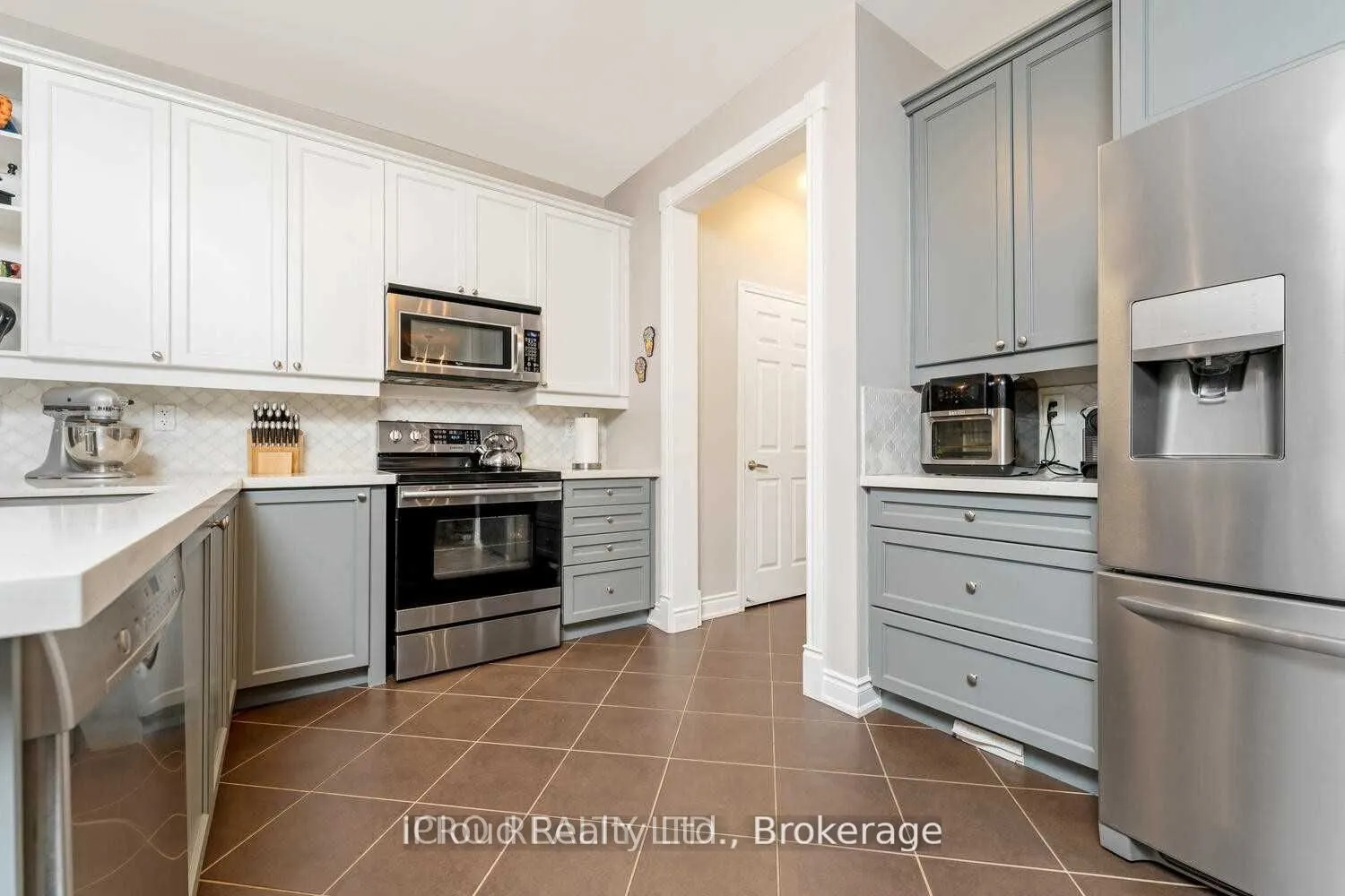 883 Pickersgill Crescent