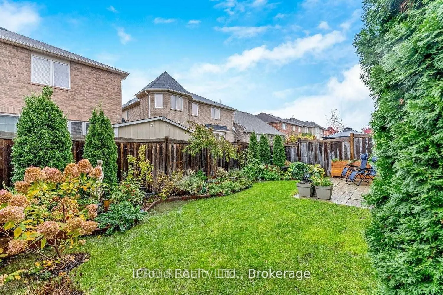 883 Pickersgill Crescent