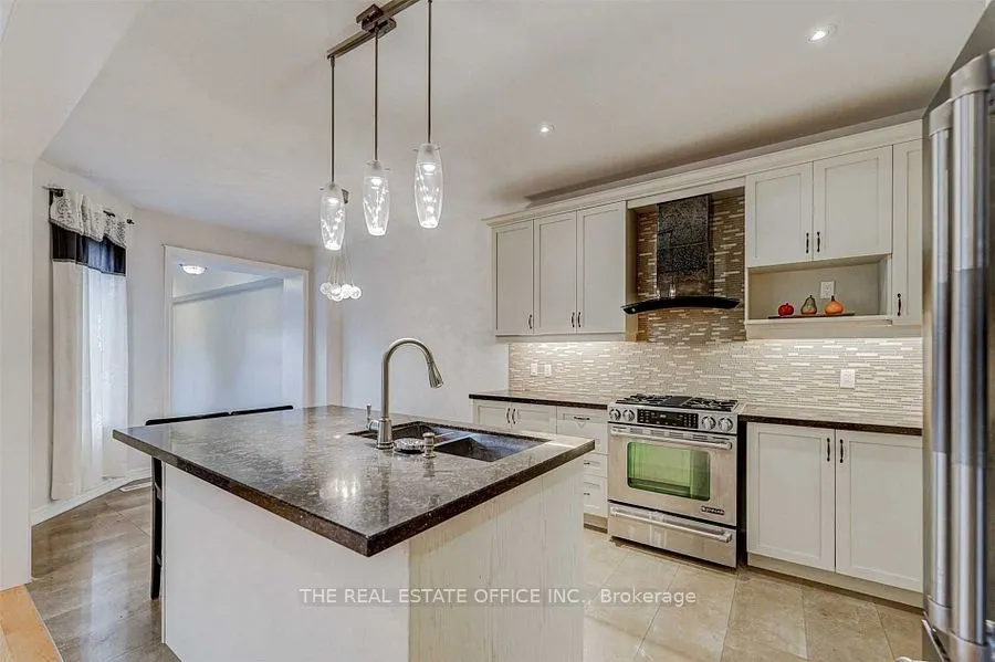 3286 Robert Brown Boulevard