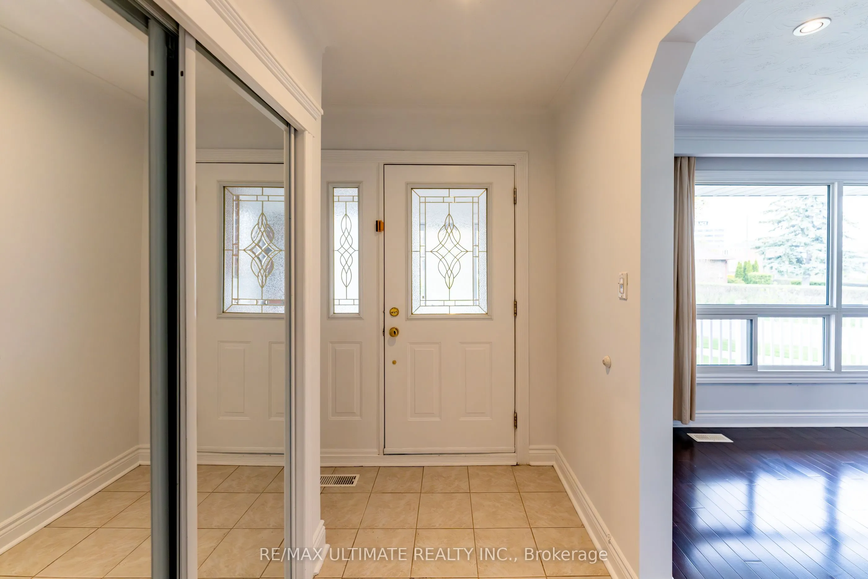 6 Baskerville Crescent