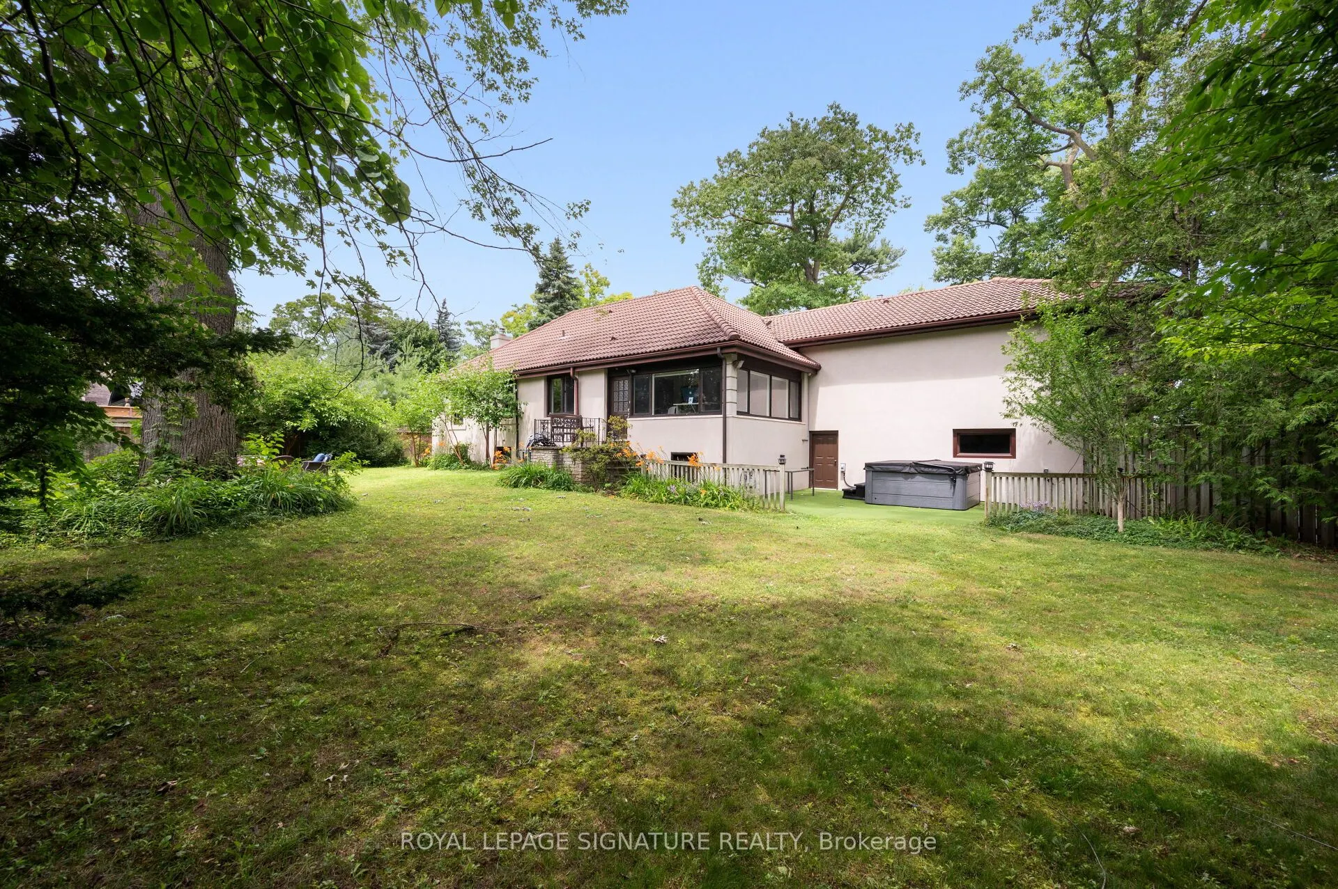2234 Gordon Drive