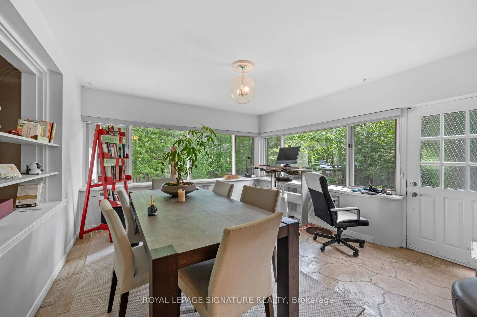 2234 Gordon Drive