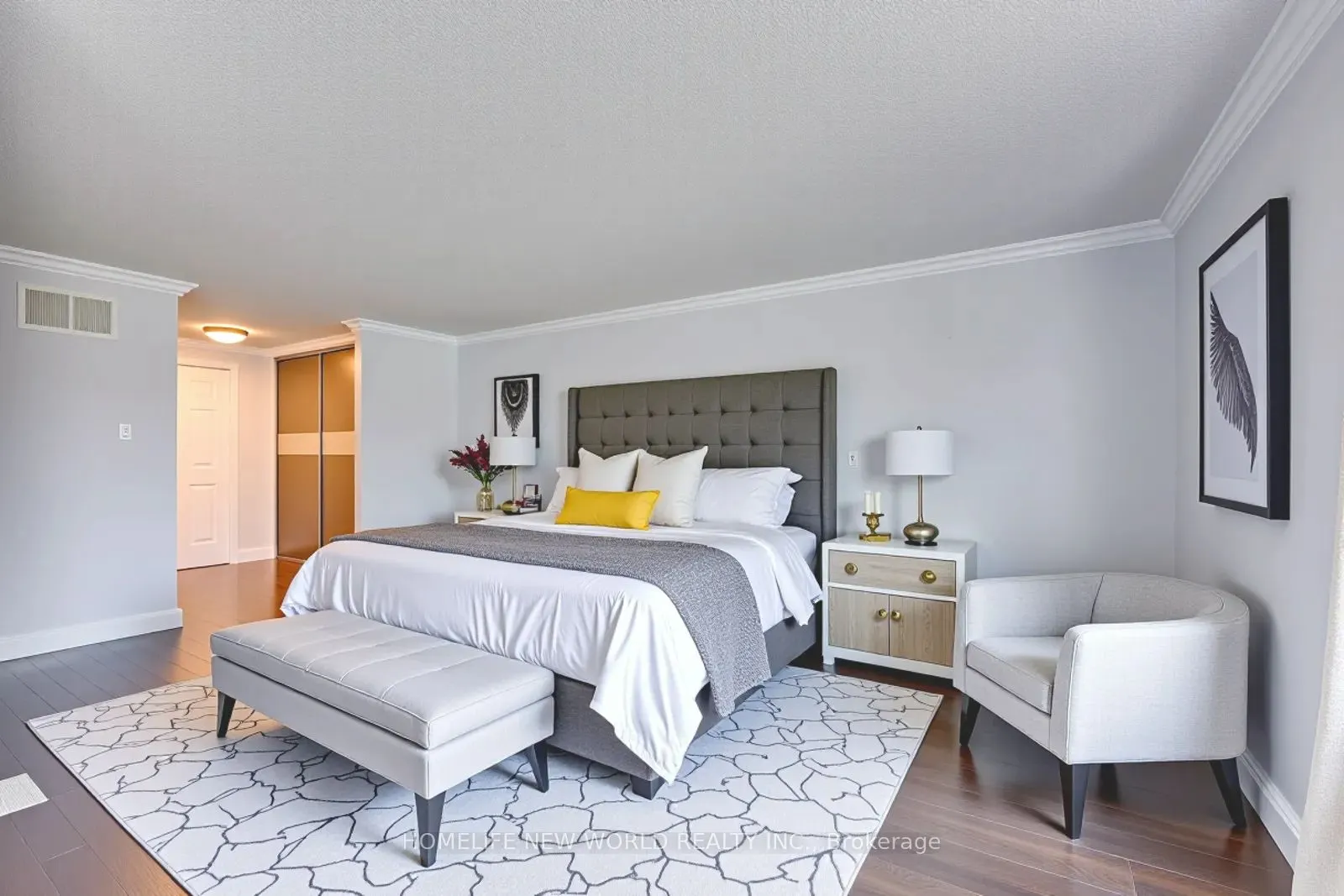 3957 Renfrew Crescent