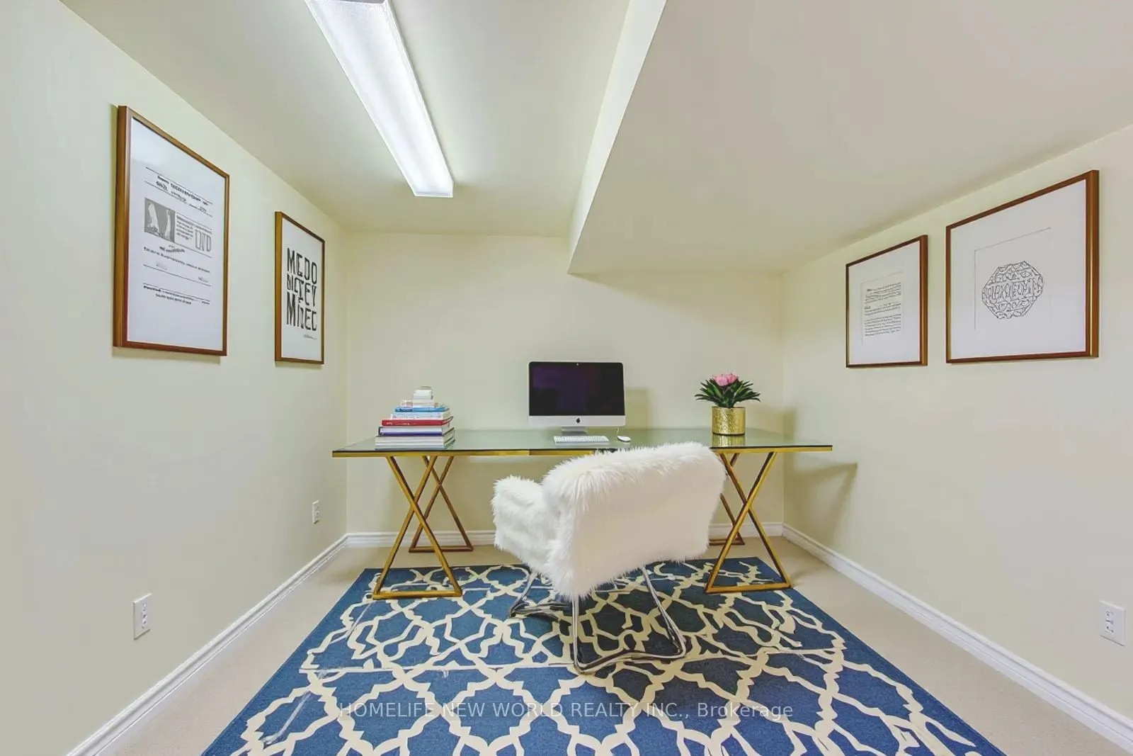 3957 Renfrew Crescent