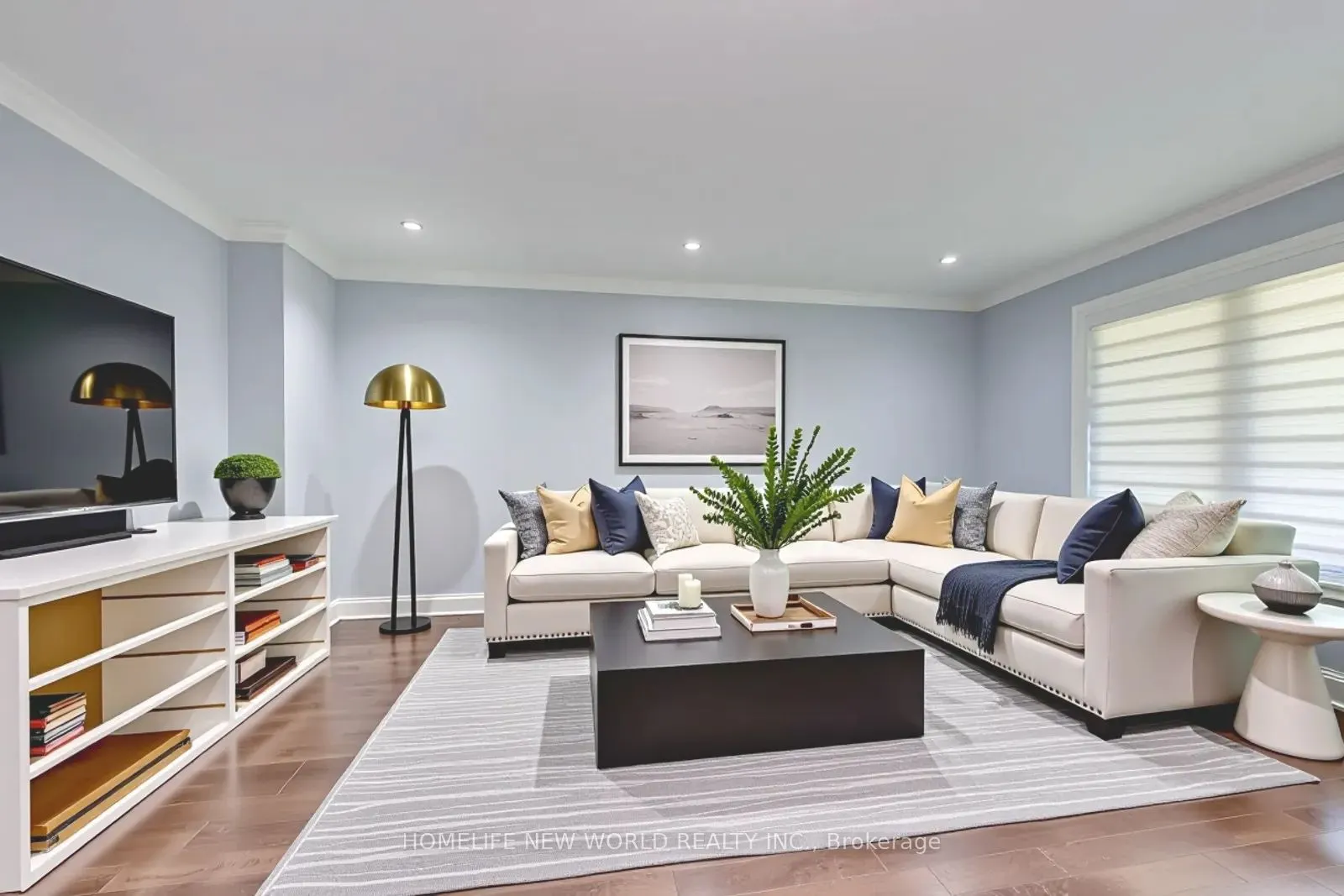 3957 Renfrew Crescent