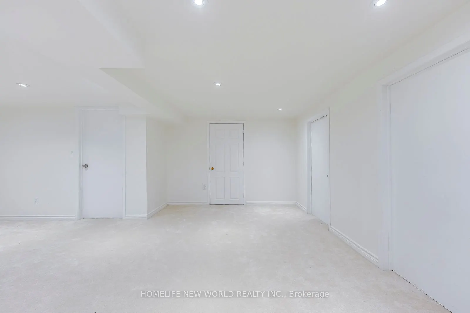 3957 Renfrew Crescent