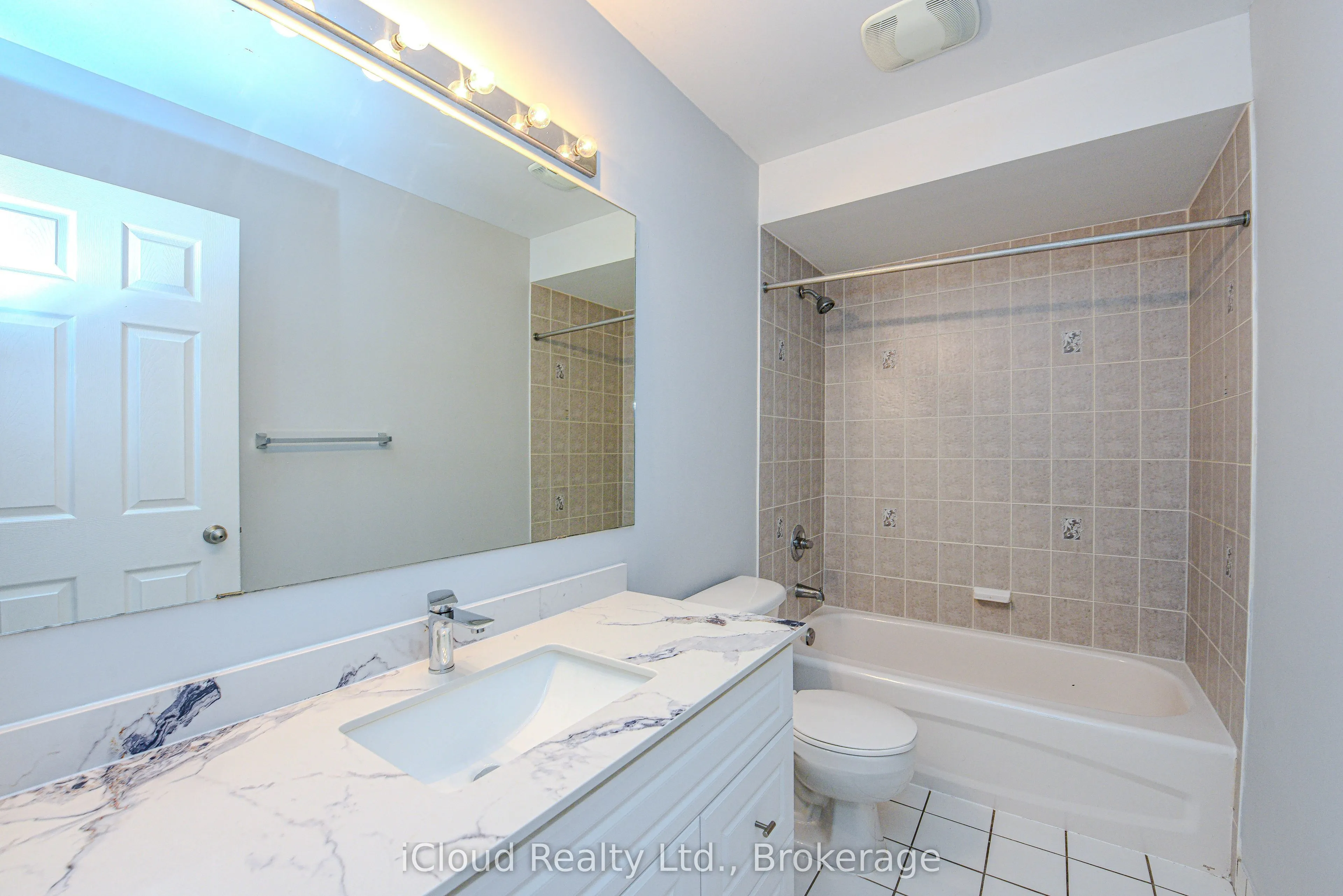 5255 Palmetto Place, #65