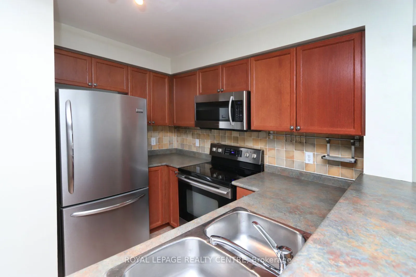 15 Michael Power Place, #1604