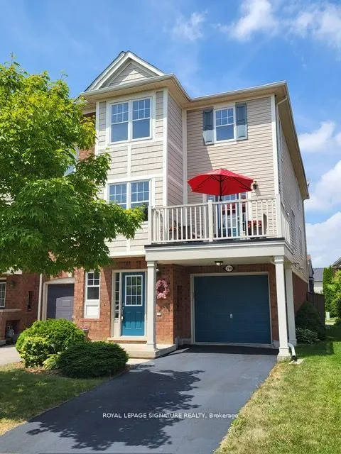 798 Shortreed Crescent