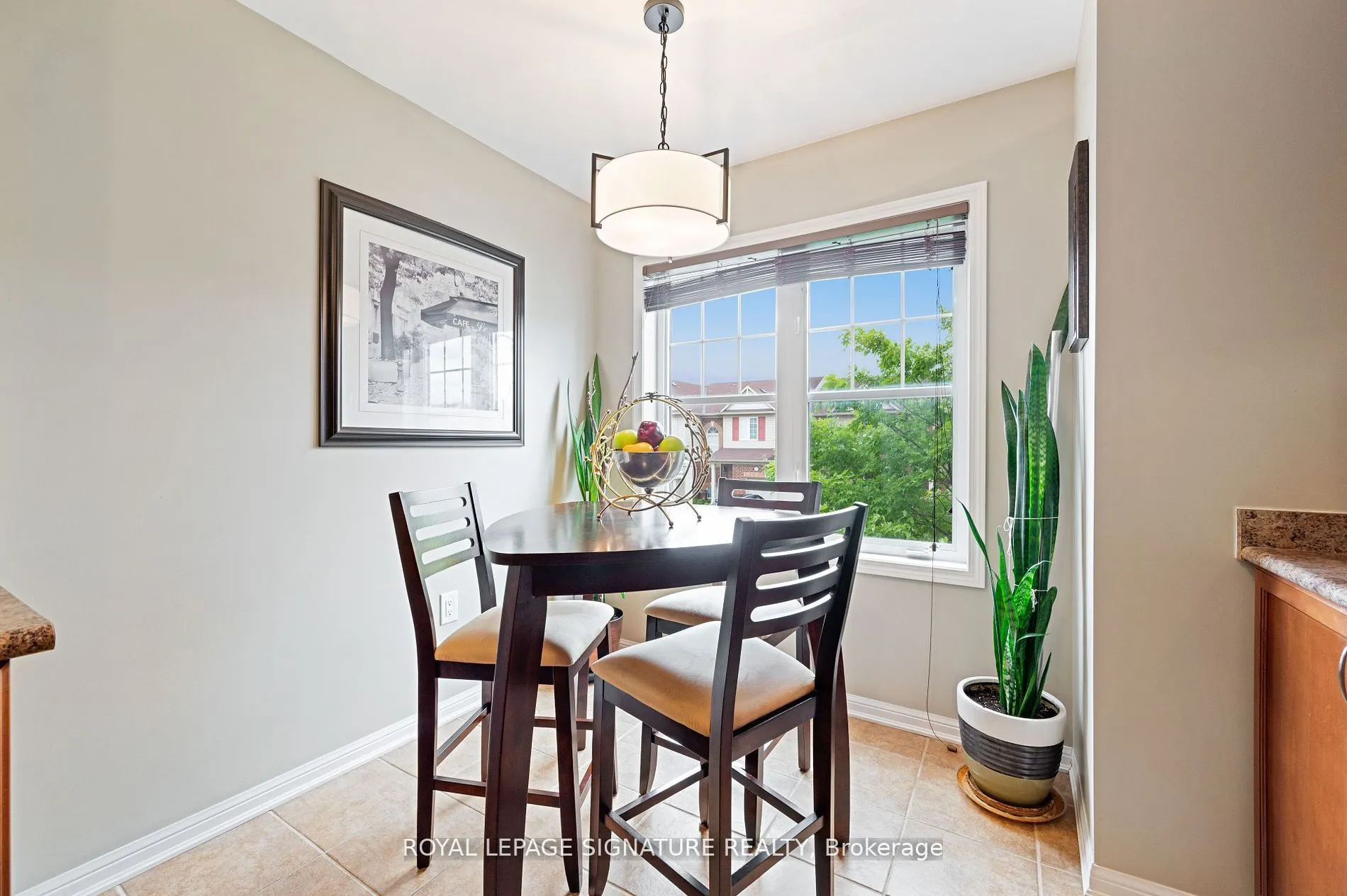 798 Shortreed Crescent