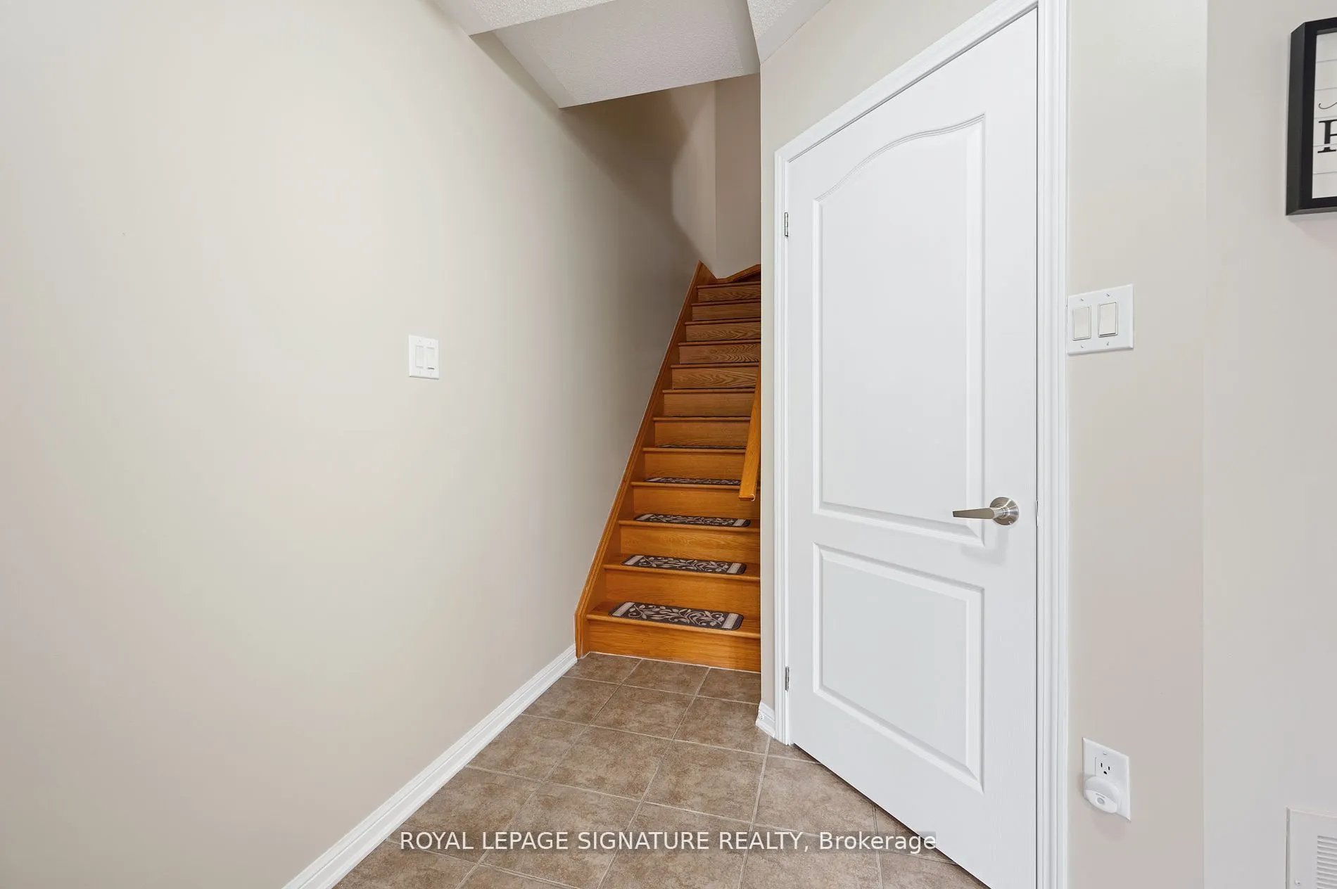 798 Shortreed Crescent