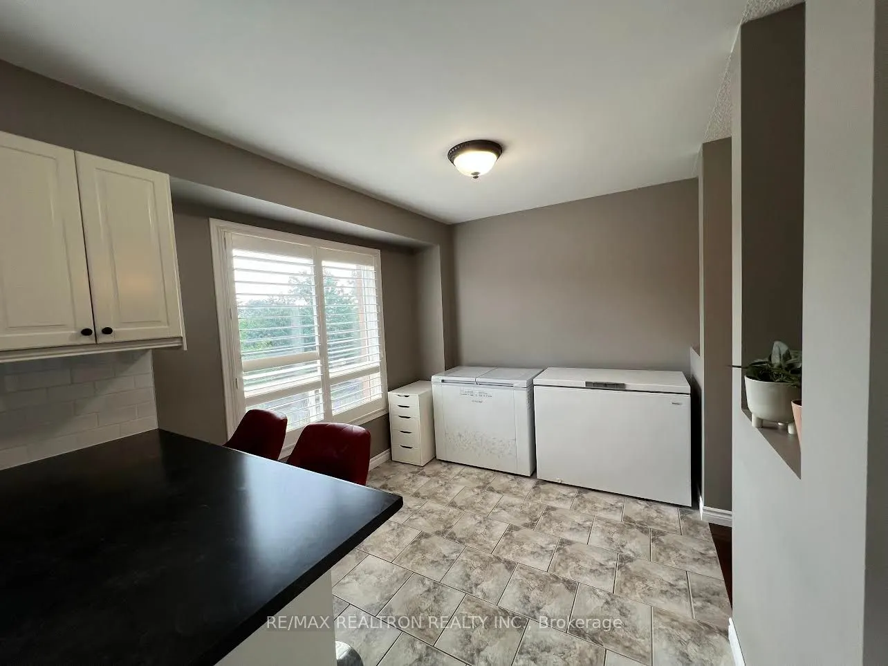 2543 Gill Crescent