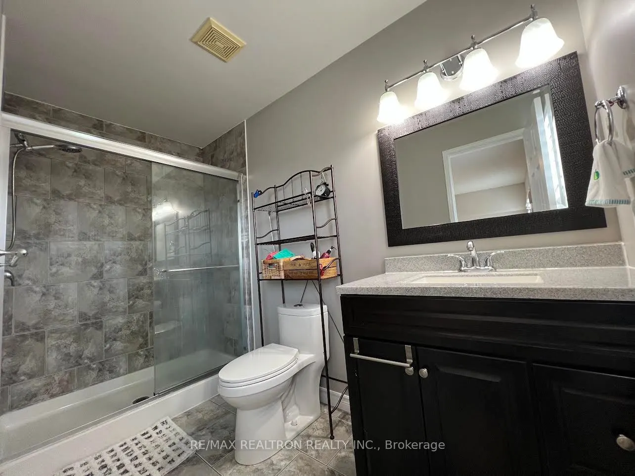 2543 Gill Crescent