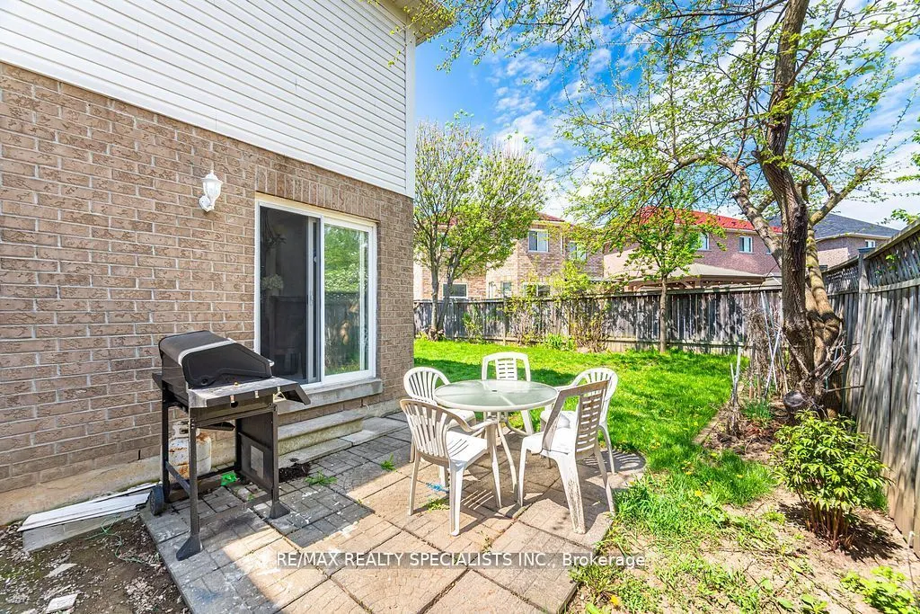 44 Deforest Drive