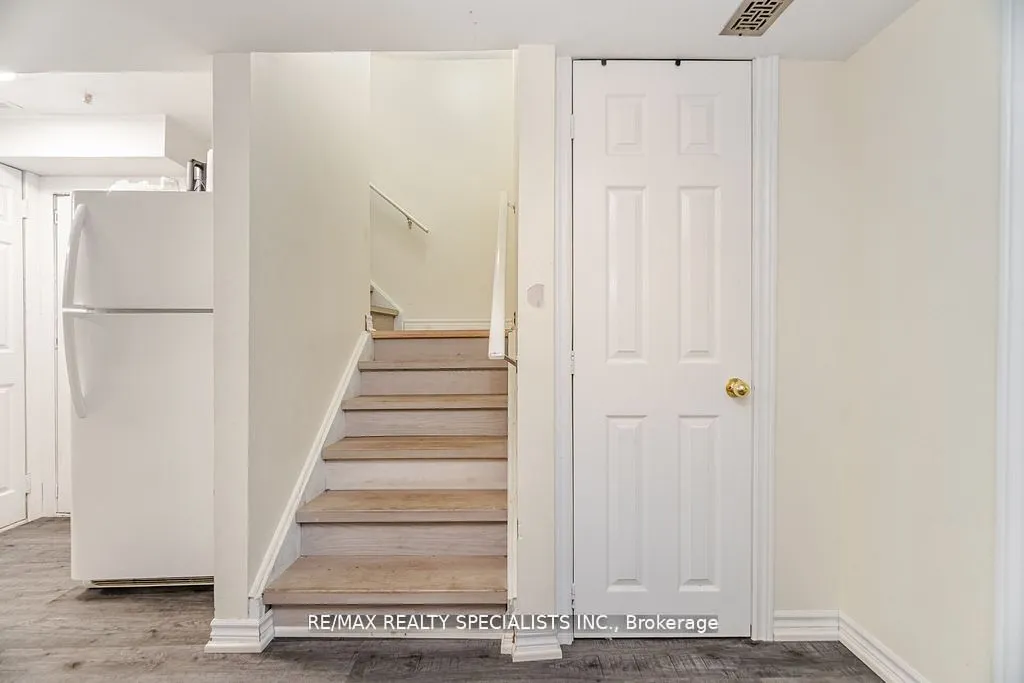44 Deforest Drive