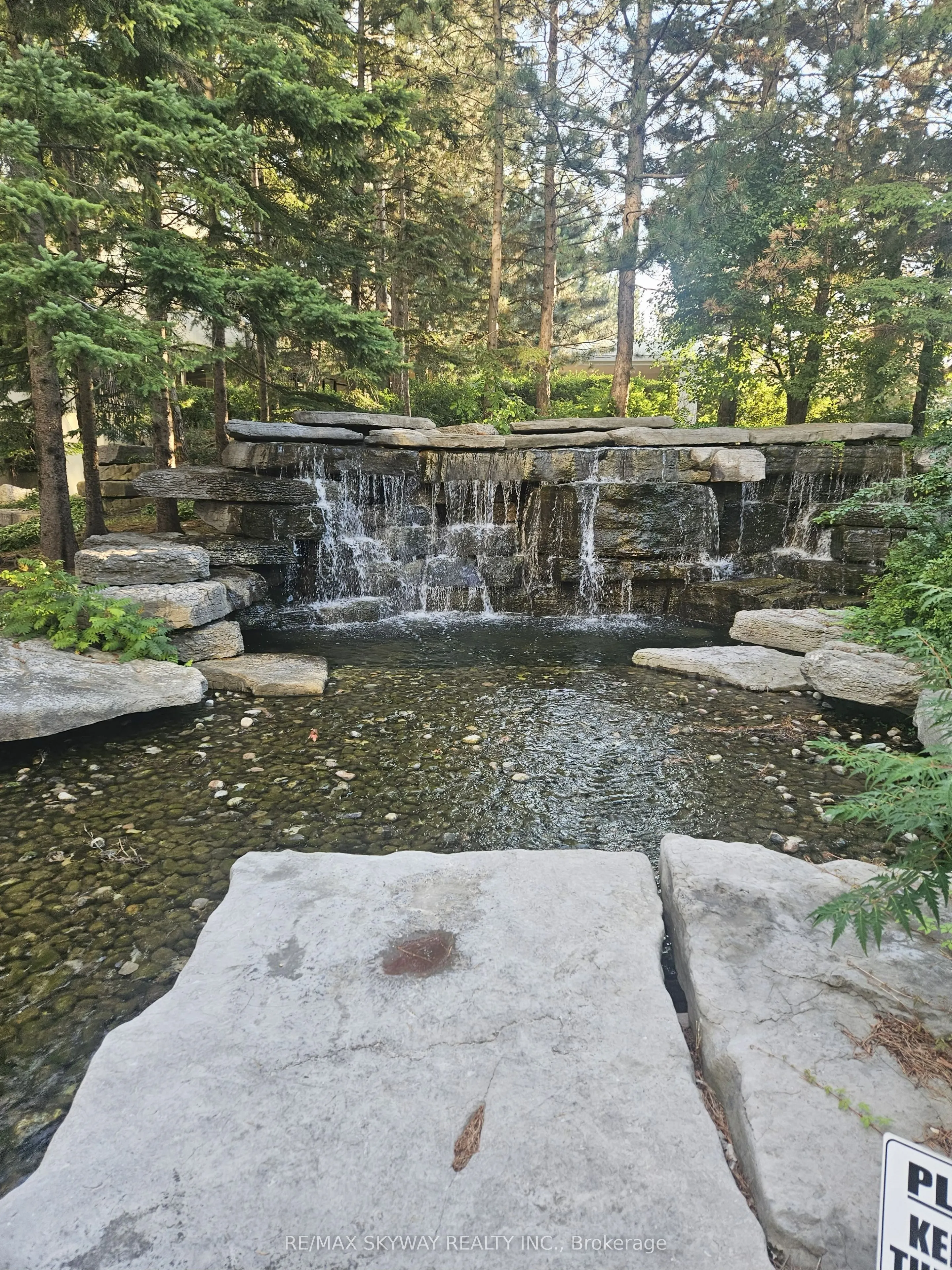 24 Hanover Road, #205