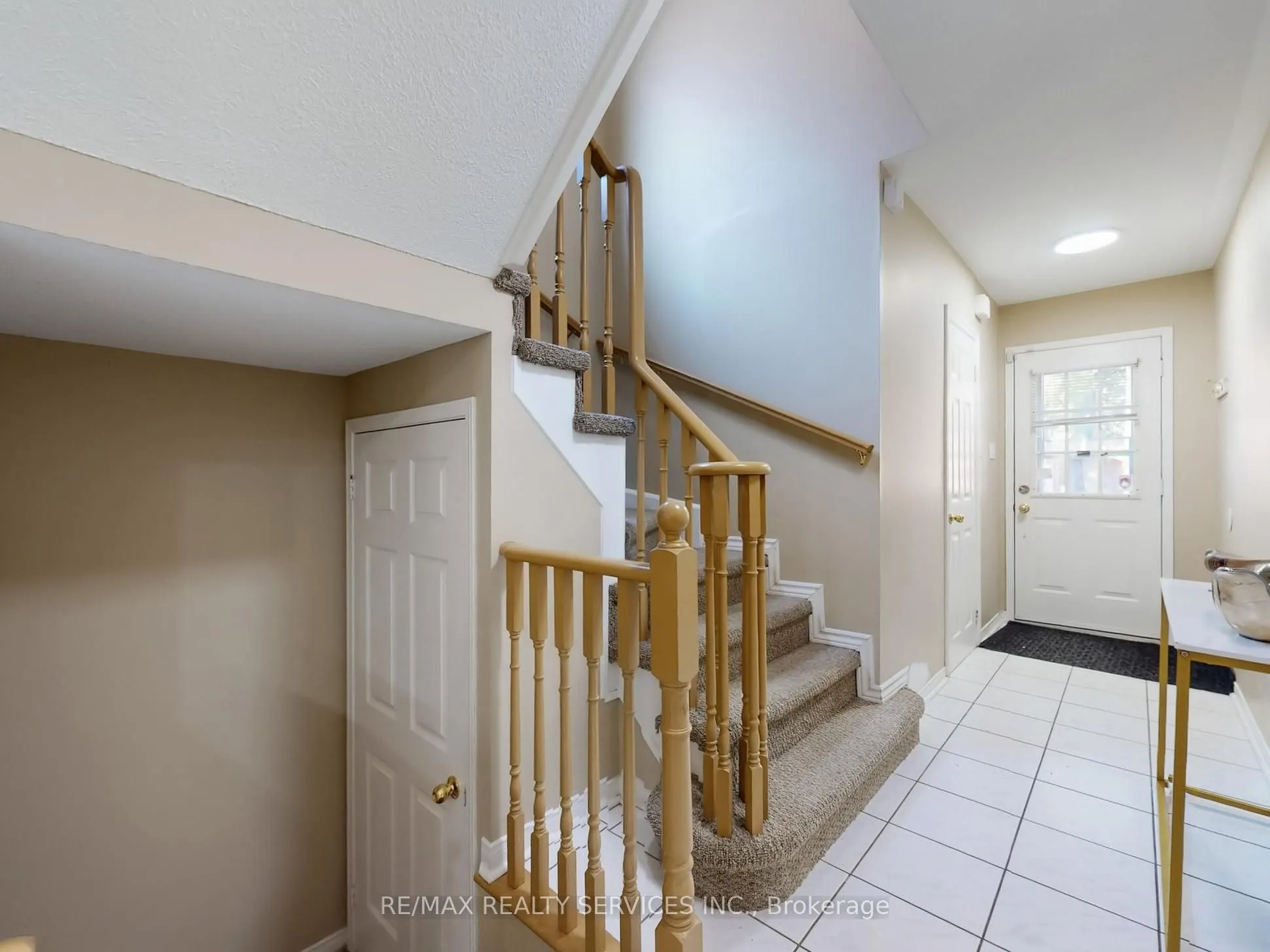 5230 Glen Erin Drive, #96
