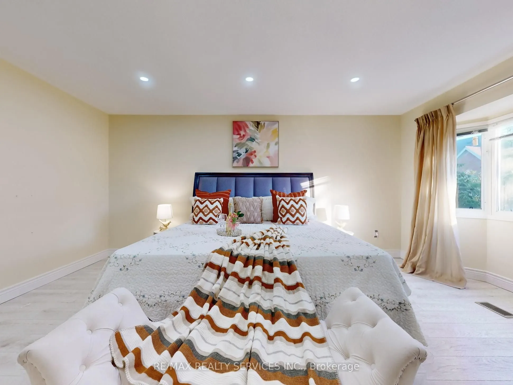 5230 Glen Erin Drive, #96