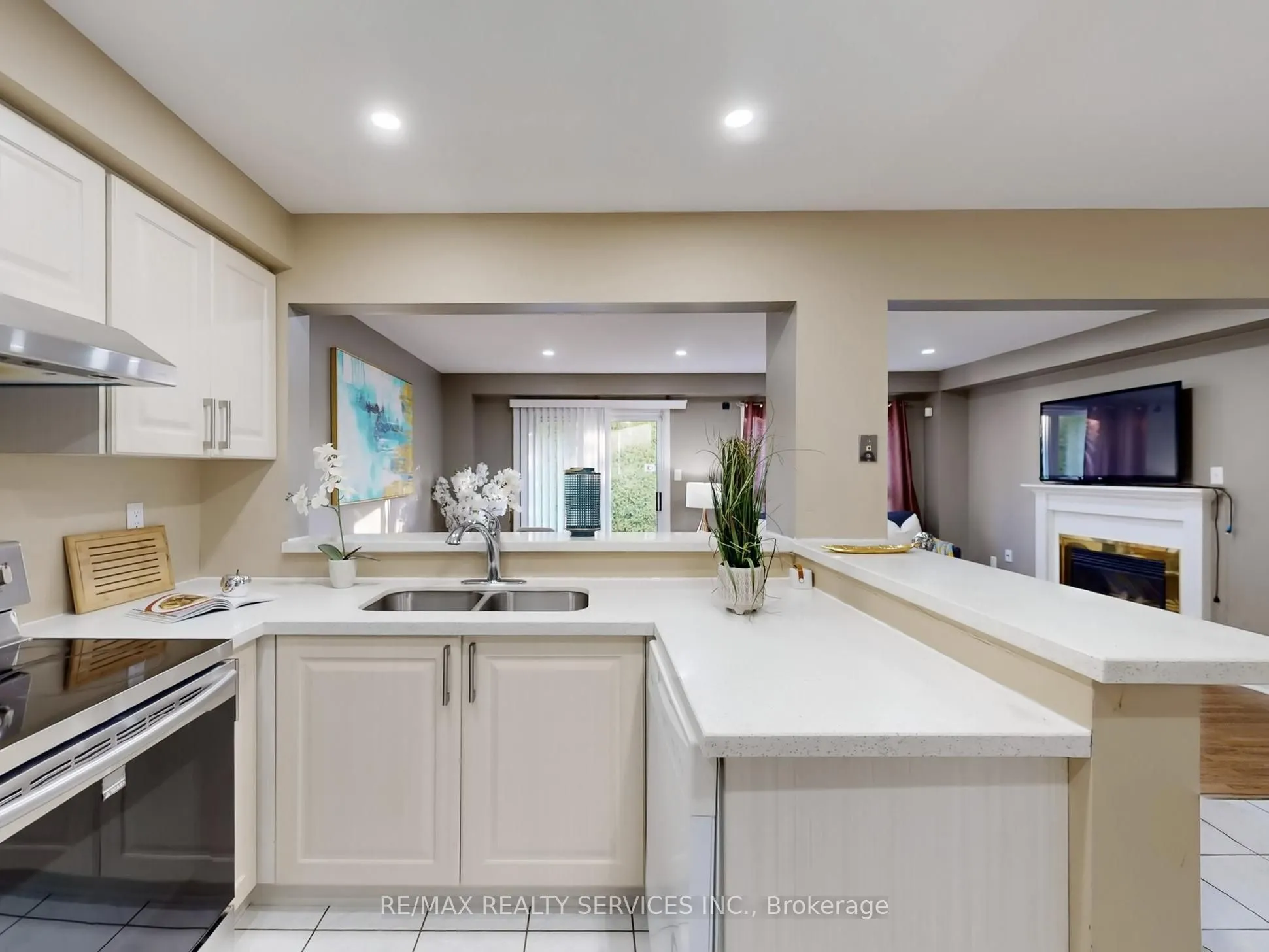 5230 Glen Erin Drive, #96