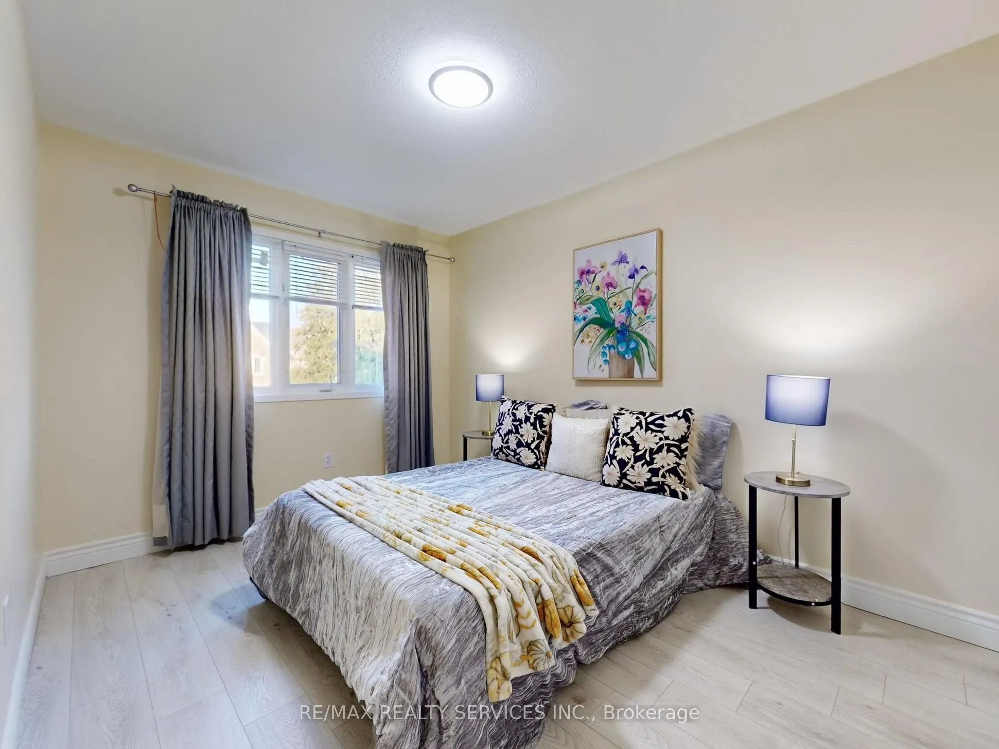 5230 Glen Erin Drive, #96