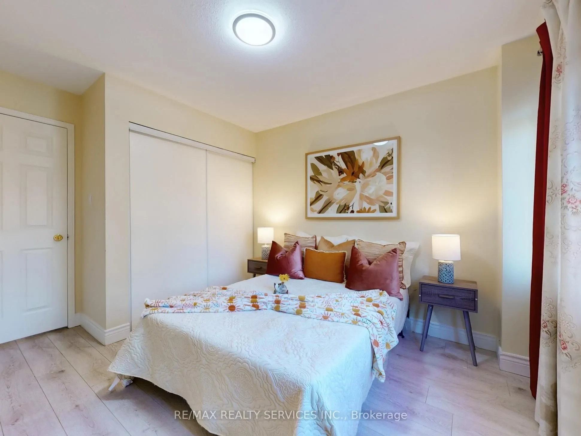 5230 Glen Erin Drive, #96