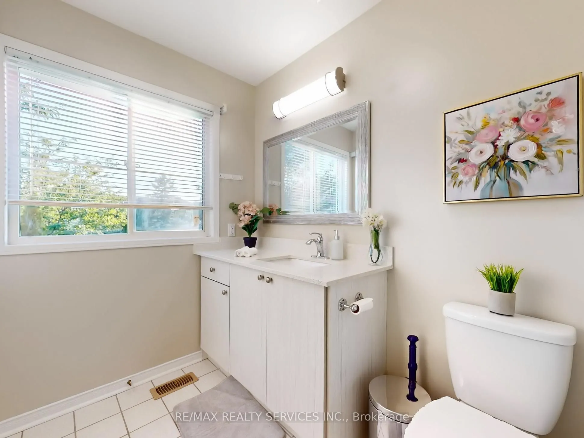 5230 Glen Erin Drive, #96