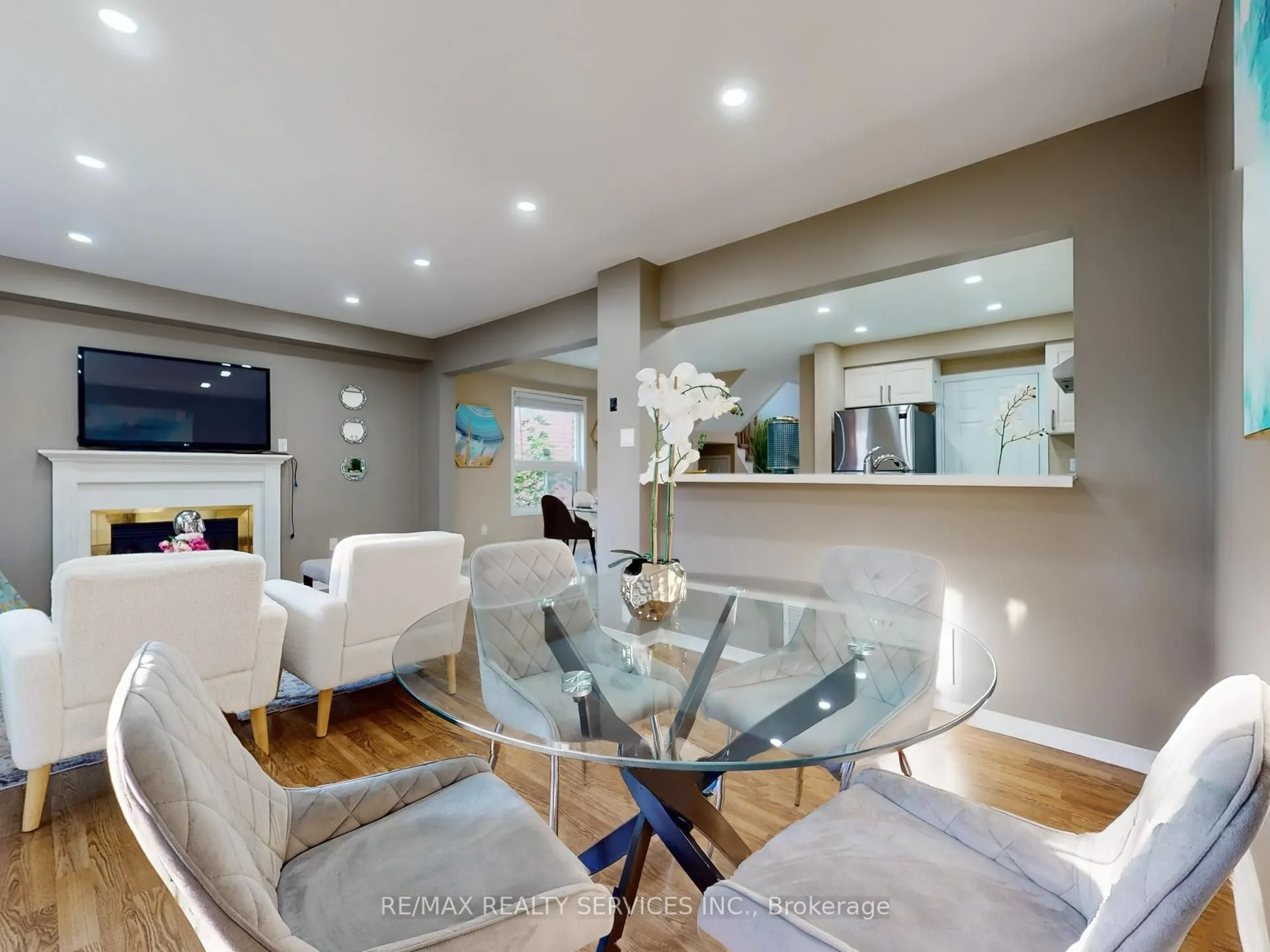 5230 Glen Erin Drive, #96