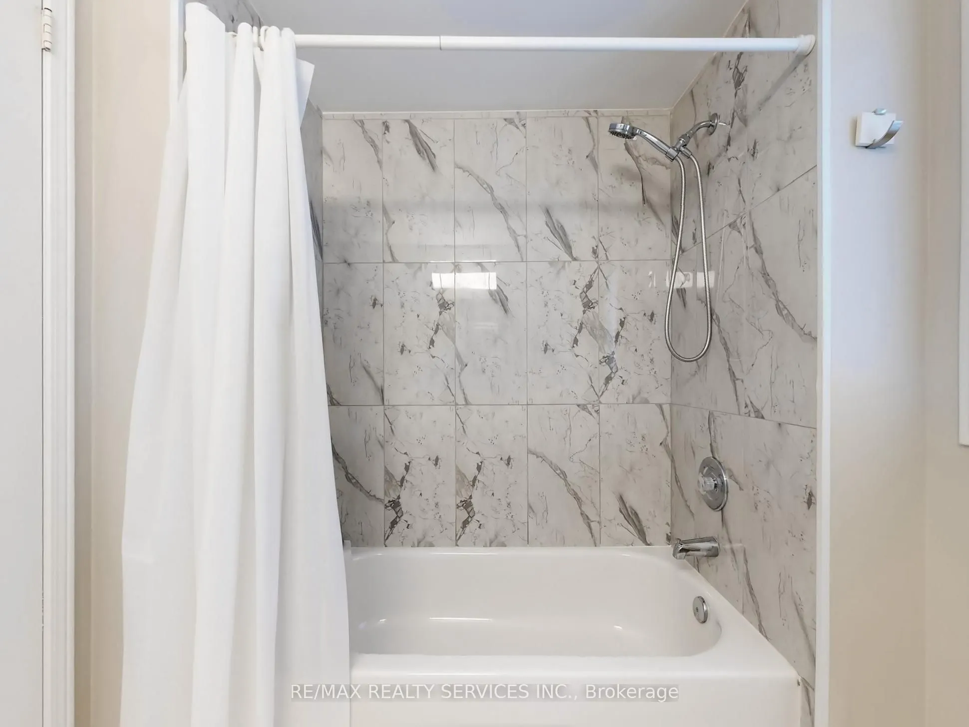 5230 Glen Erin Drive, #96