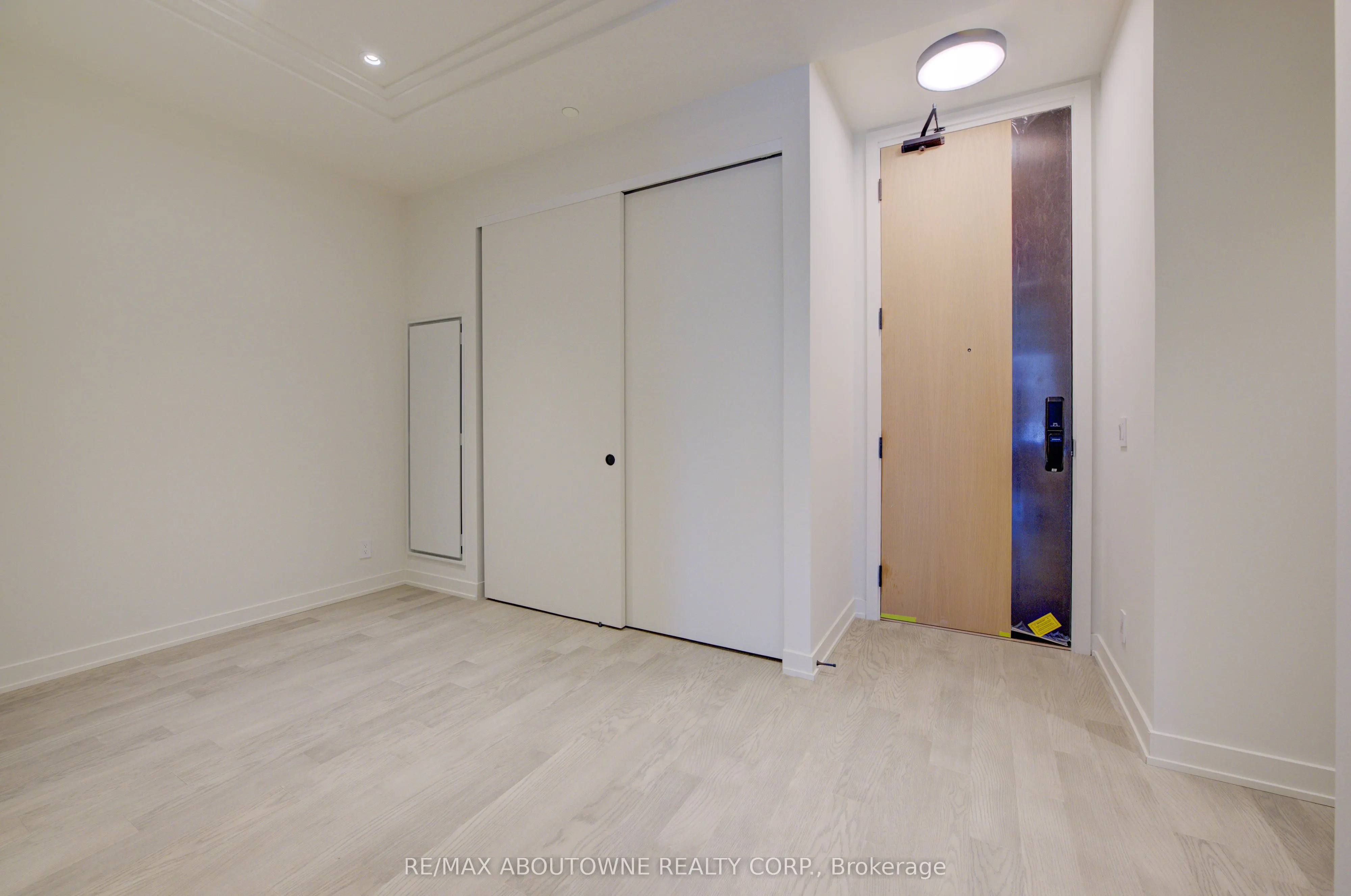 123 MAURICE Drive, #314