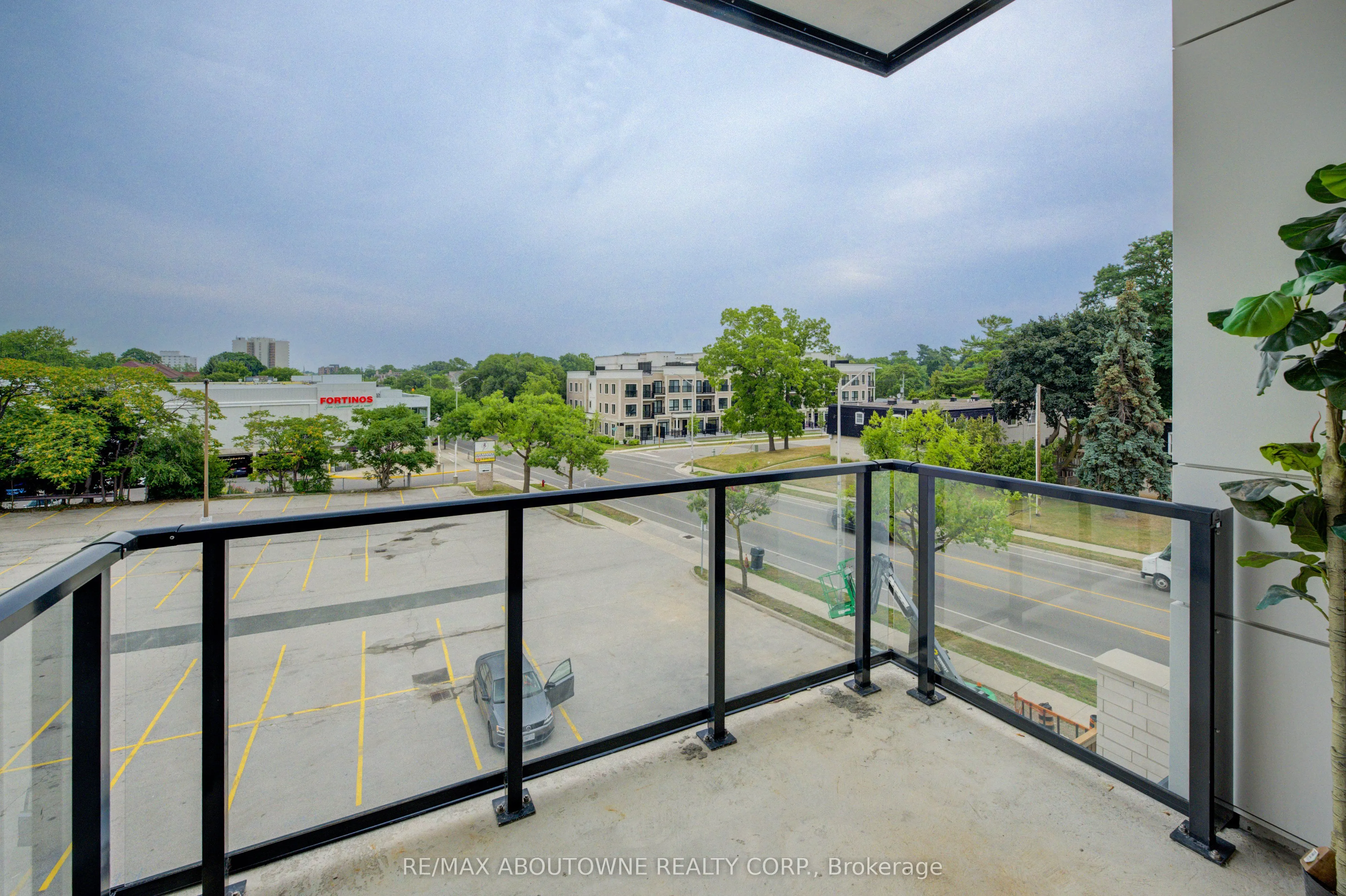 123 MAURICE Drive, #314