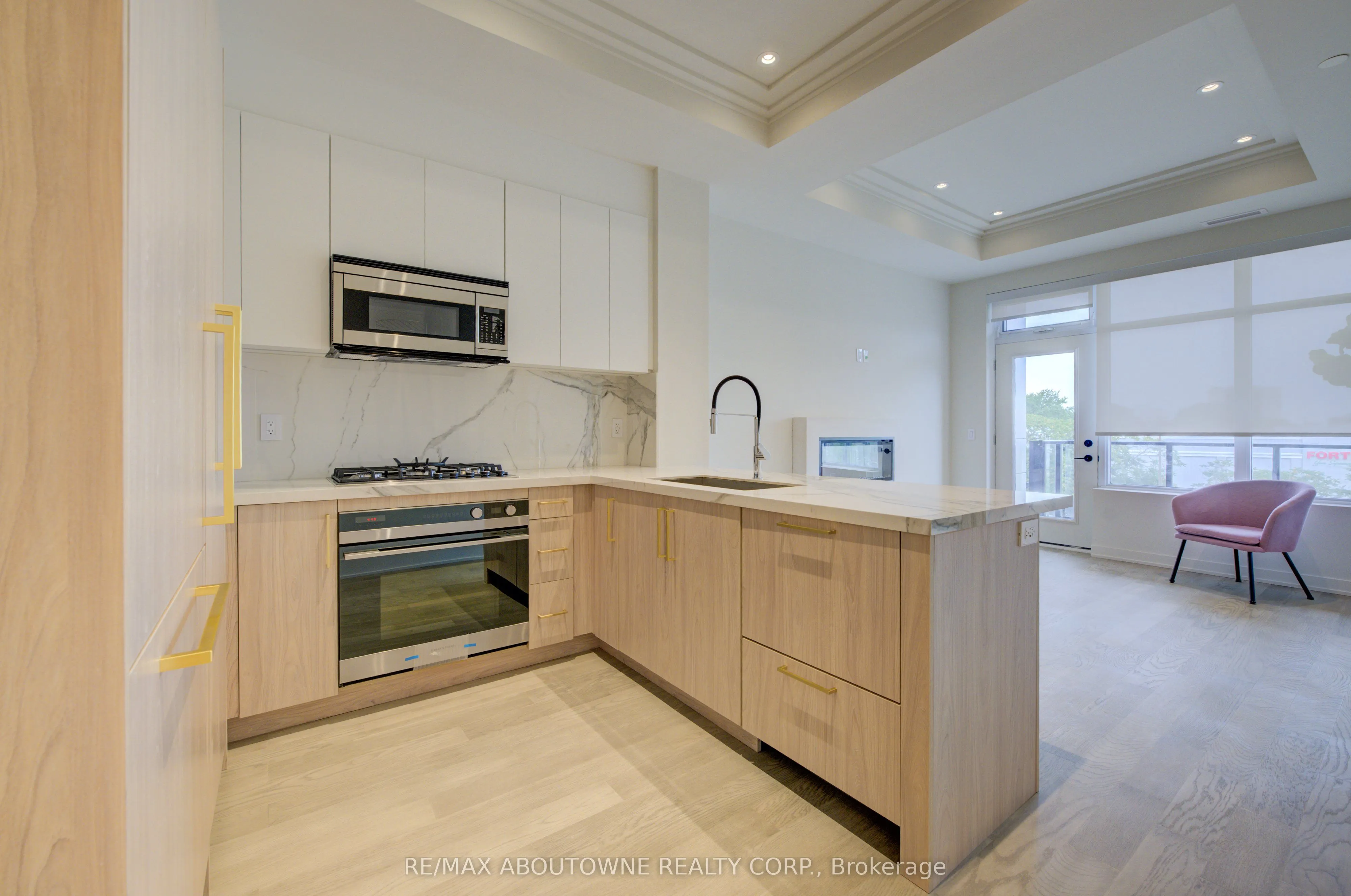 123 MAURICE Drive, #314
