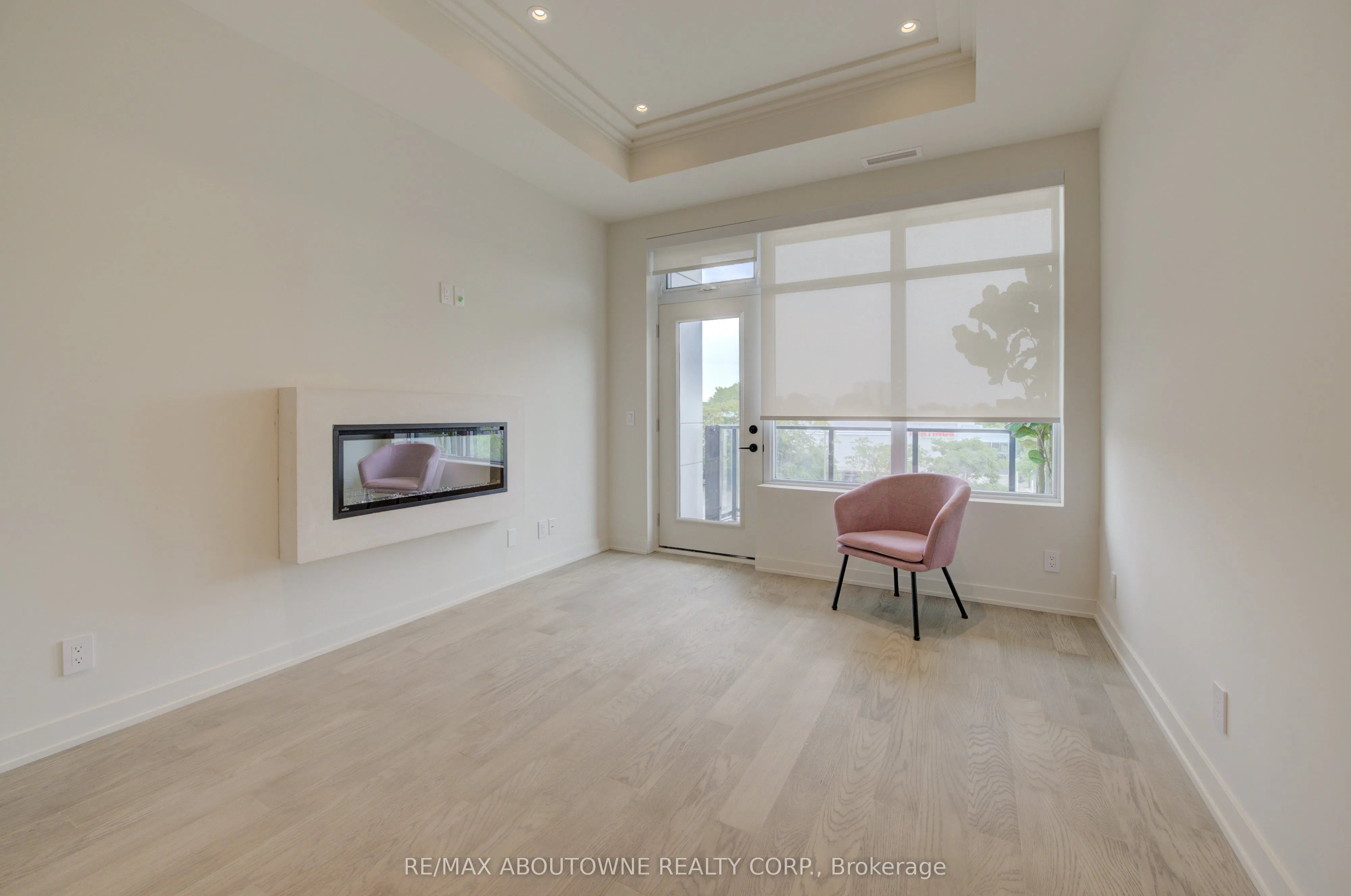 123 MAURICE Drive, #314