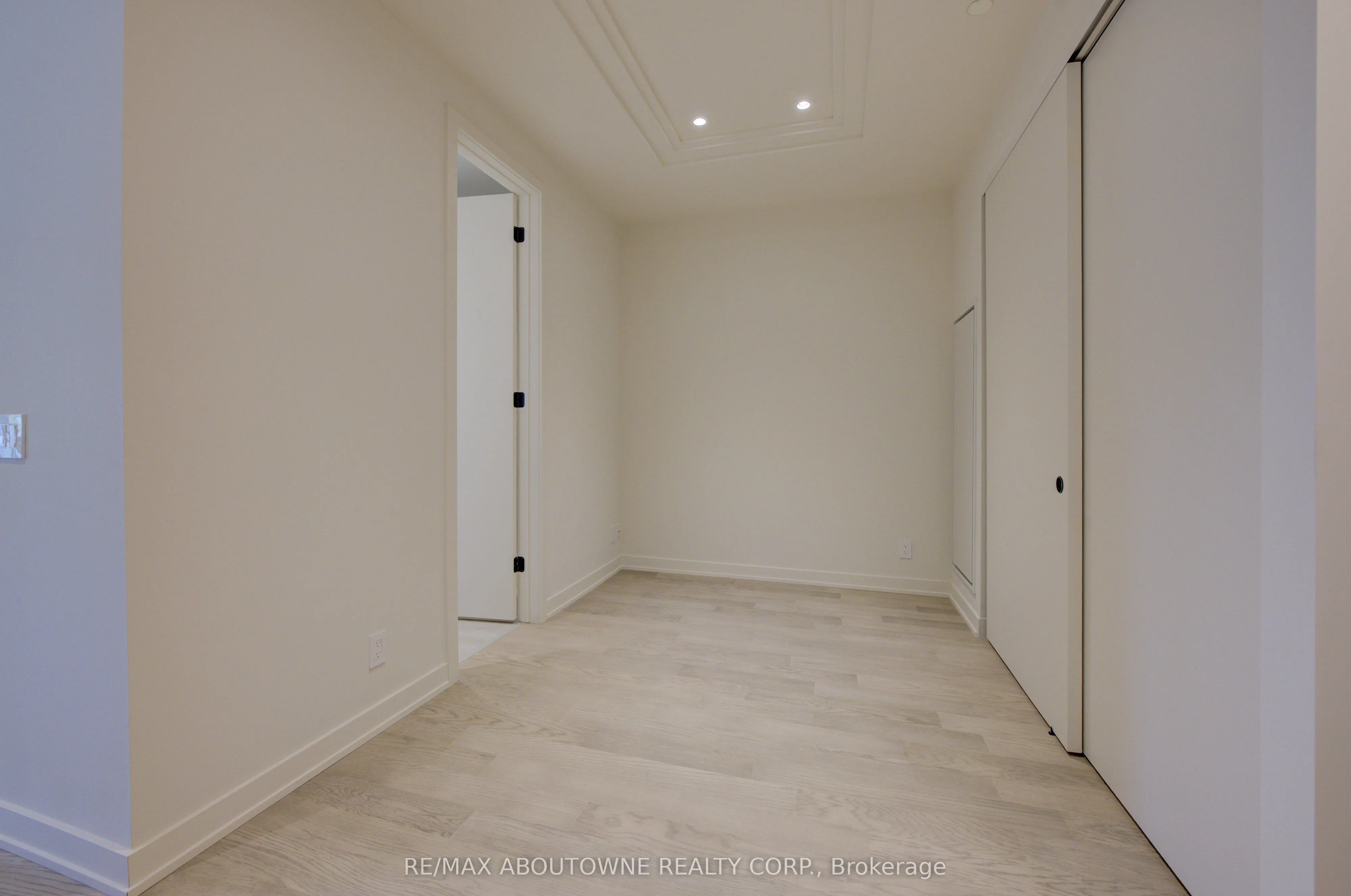 123 MAURICE Drive, #314