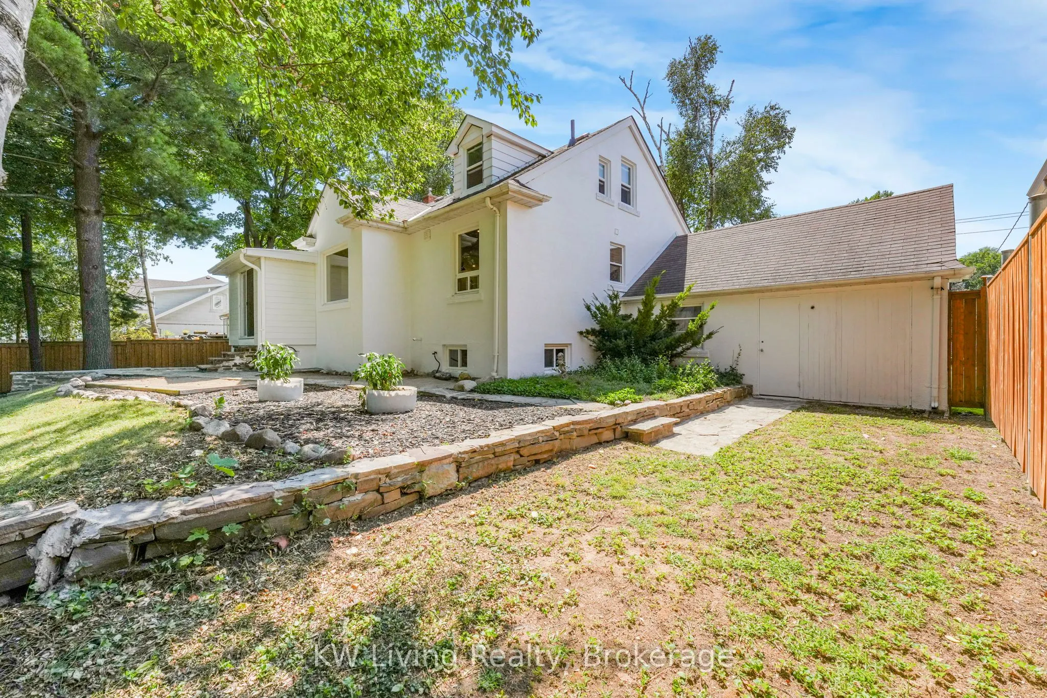 2463 Camilla Road