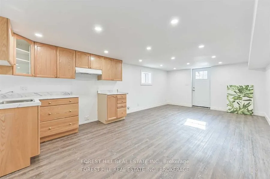 518 Silverthorn Avenue, #Bsmt