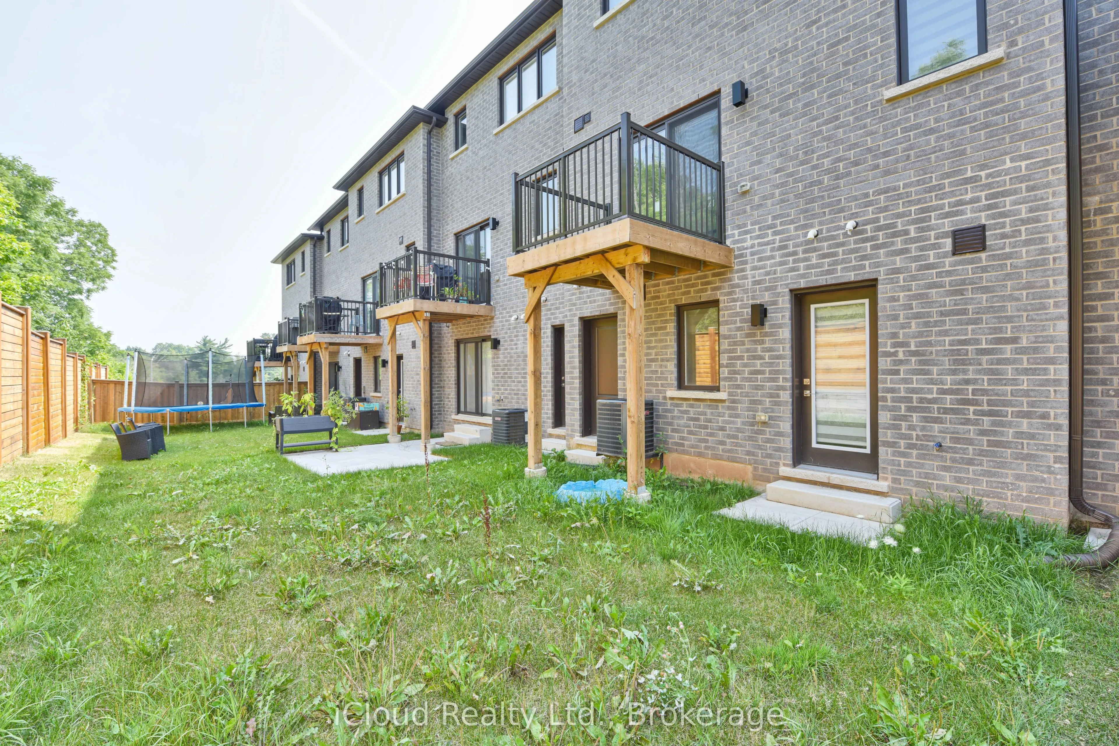 48 Windtree Way