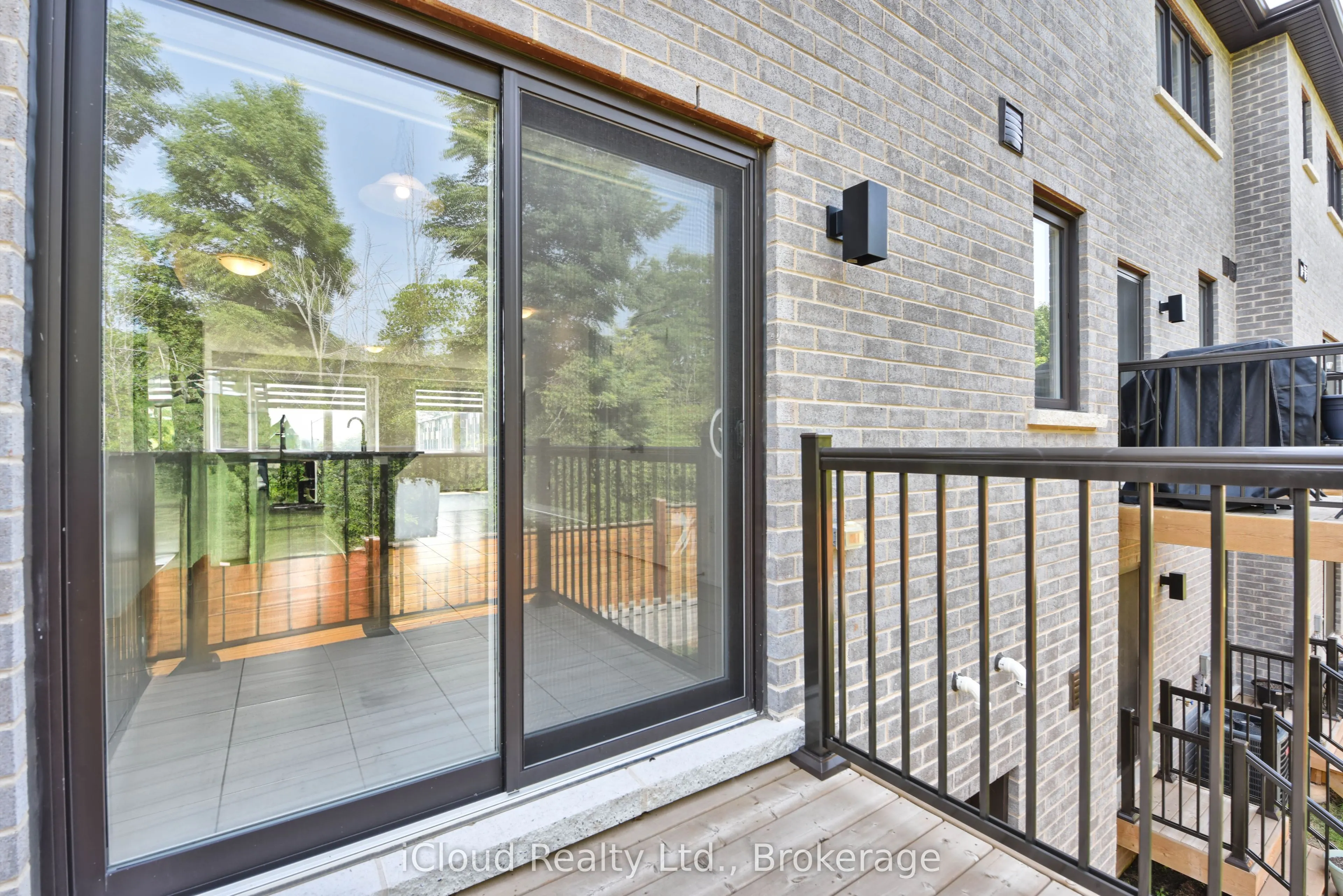 48 Windtree Way