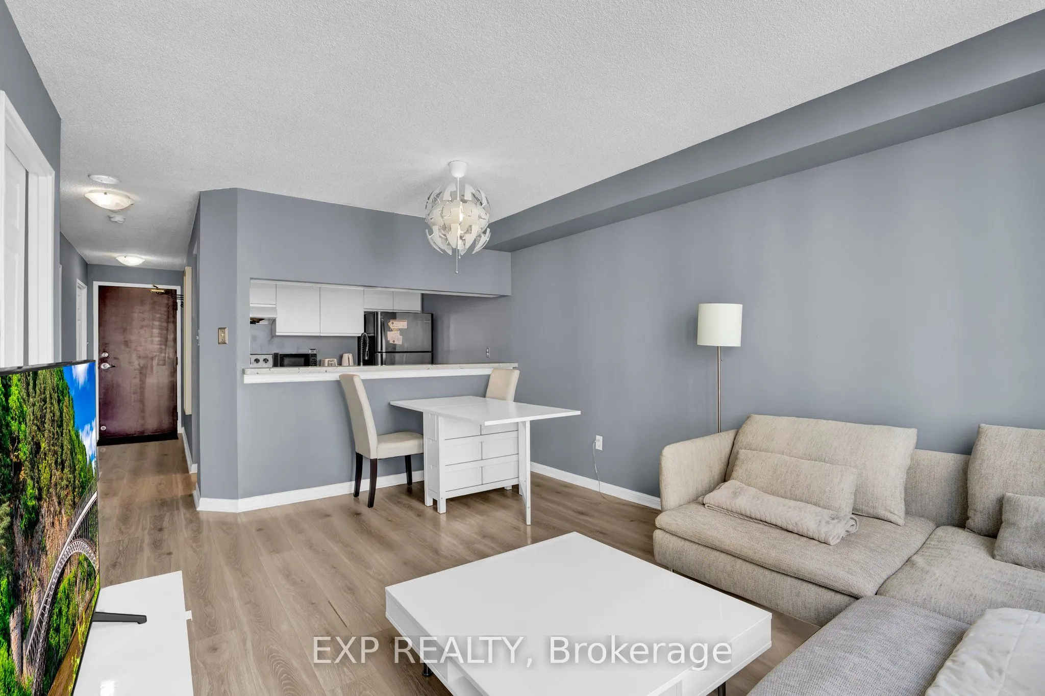 101 Subway Crescent, #1001