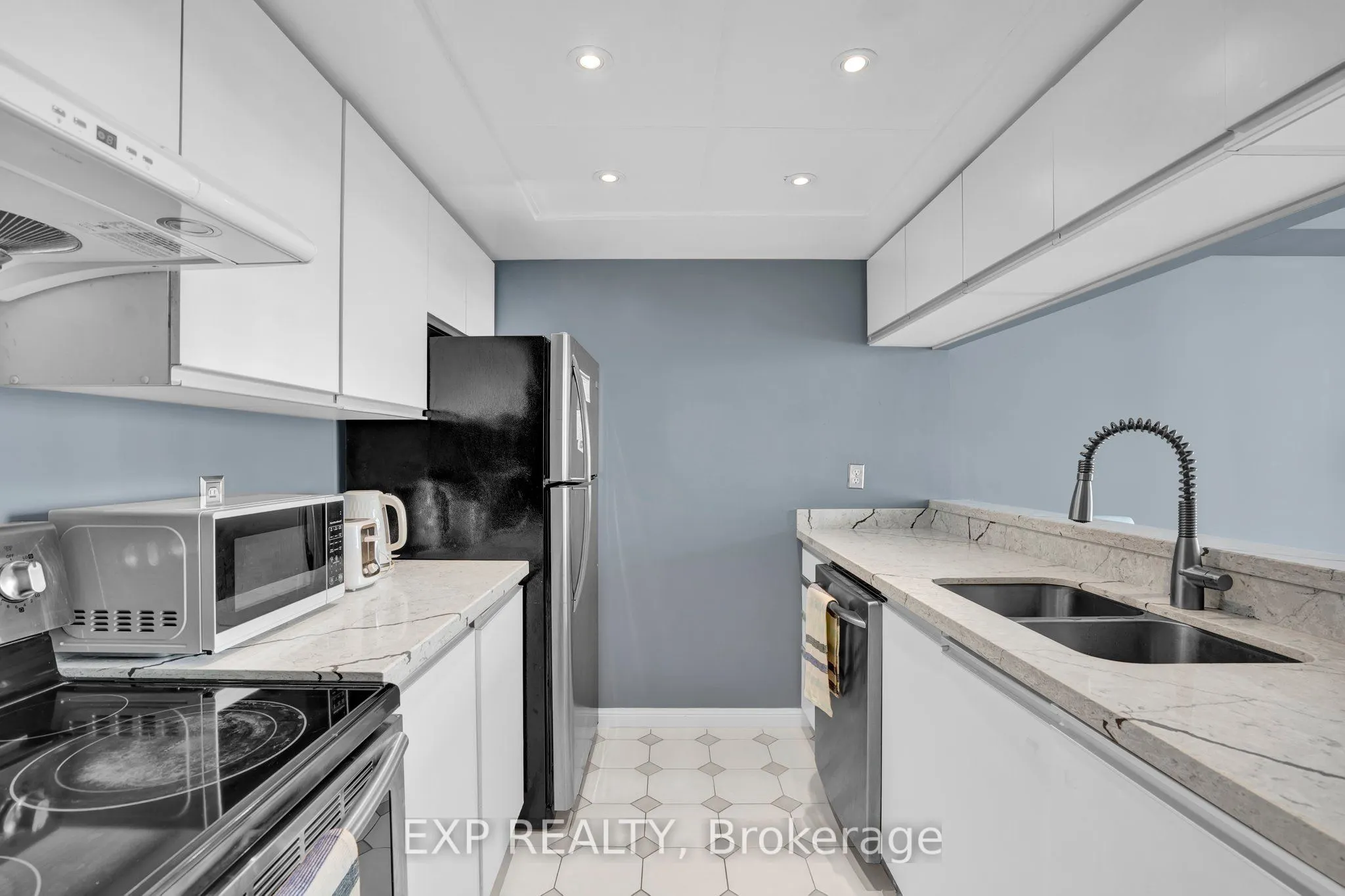 101 Subway Crescent, #1001