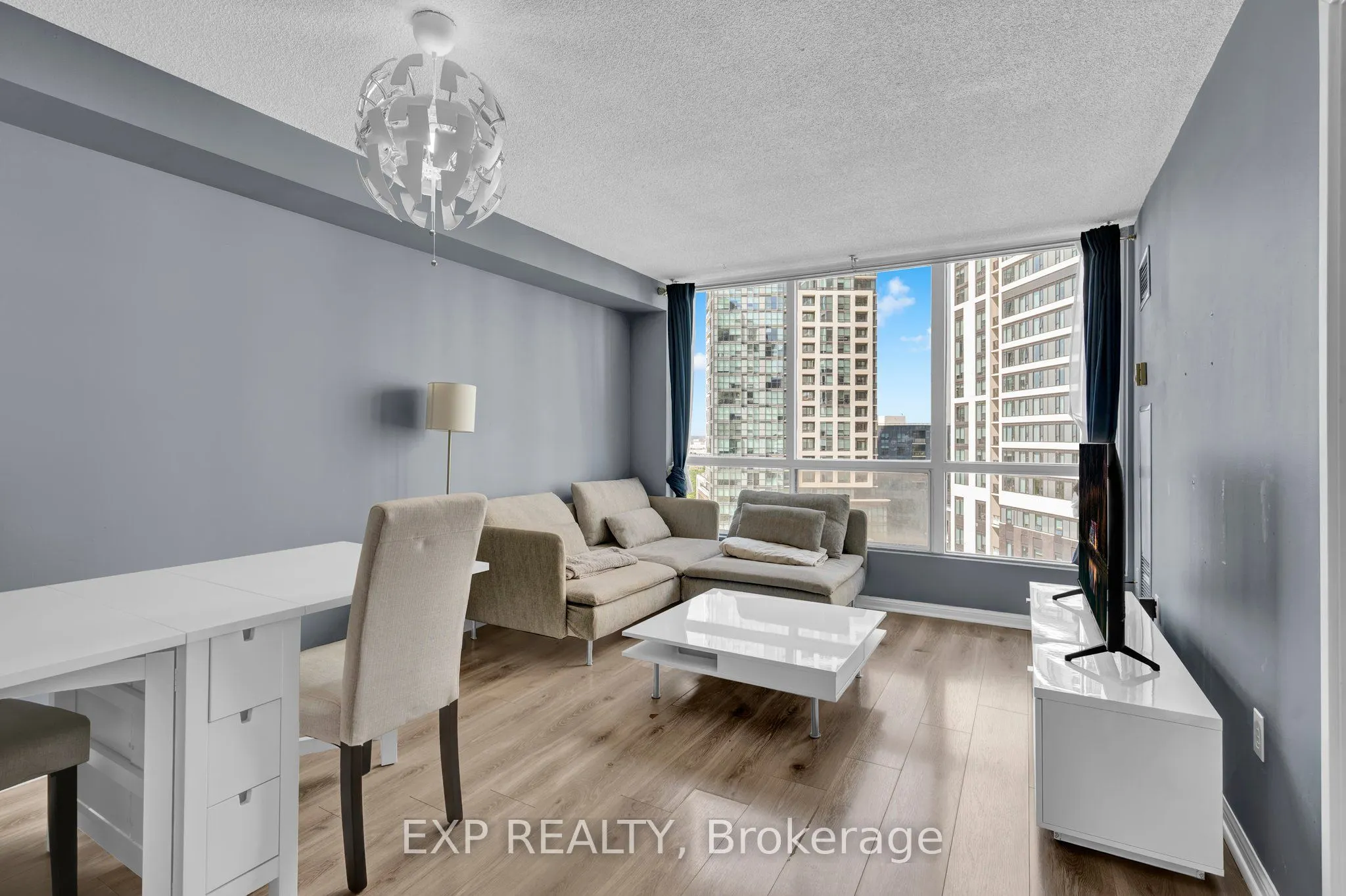 101 Subway Crescent, #1001