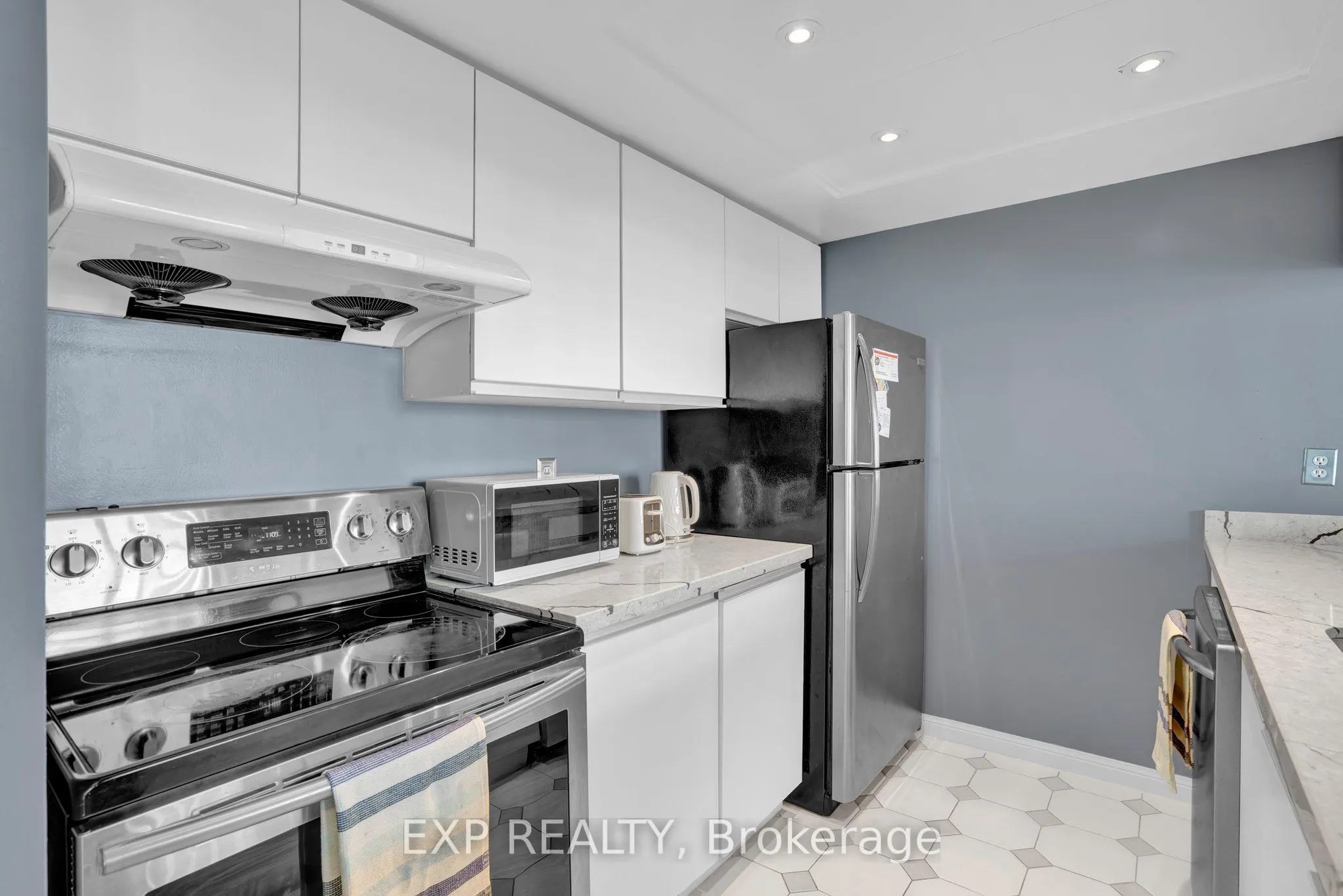 101 Subway Crescent, #1001