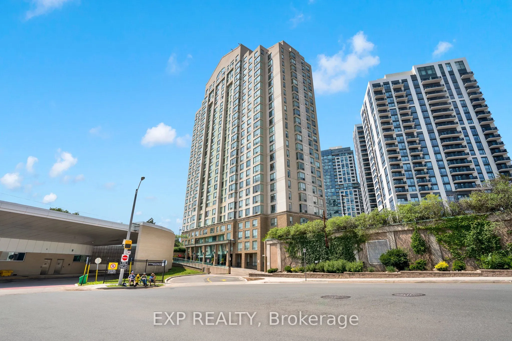 101 Subway Crescent, #1001