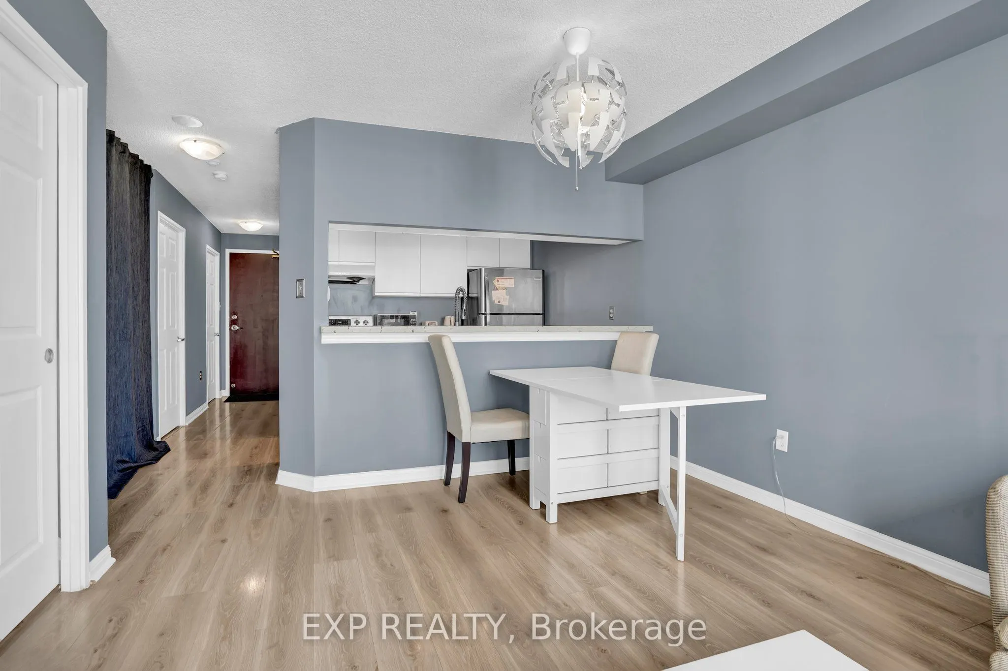 101 Subway Crescent, #1001