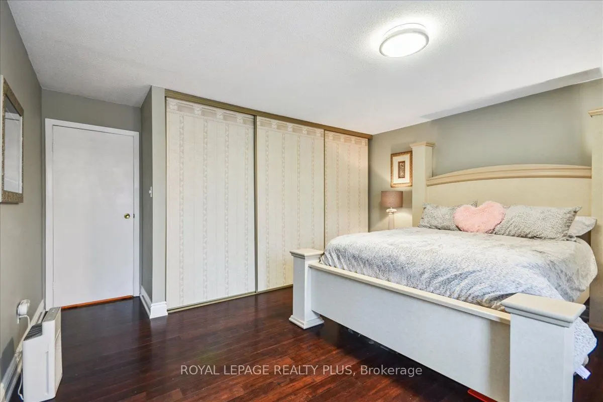 1951 Rathburn Road E, #103