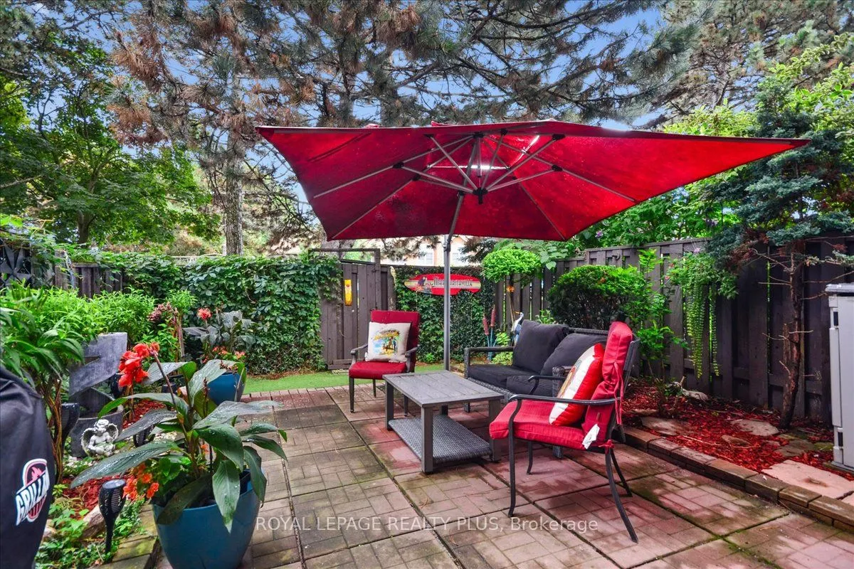 1951 Rathburn Road E, #103